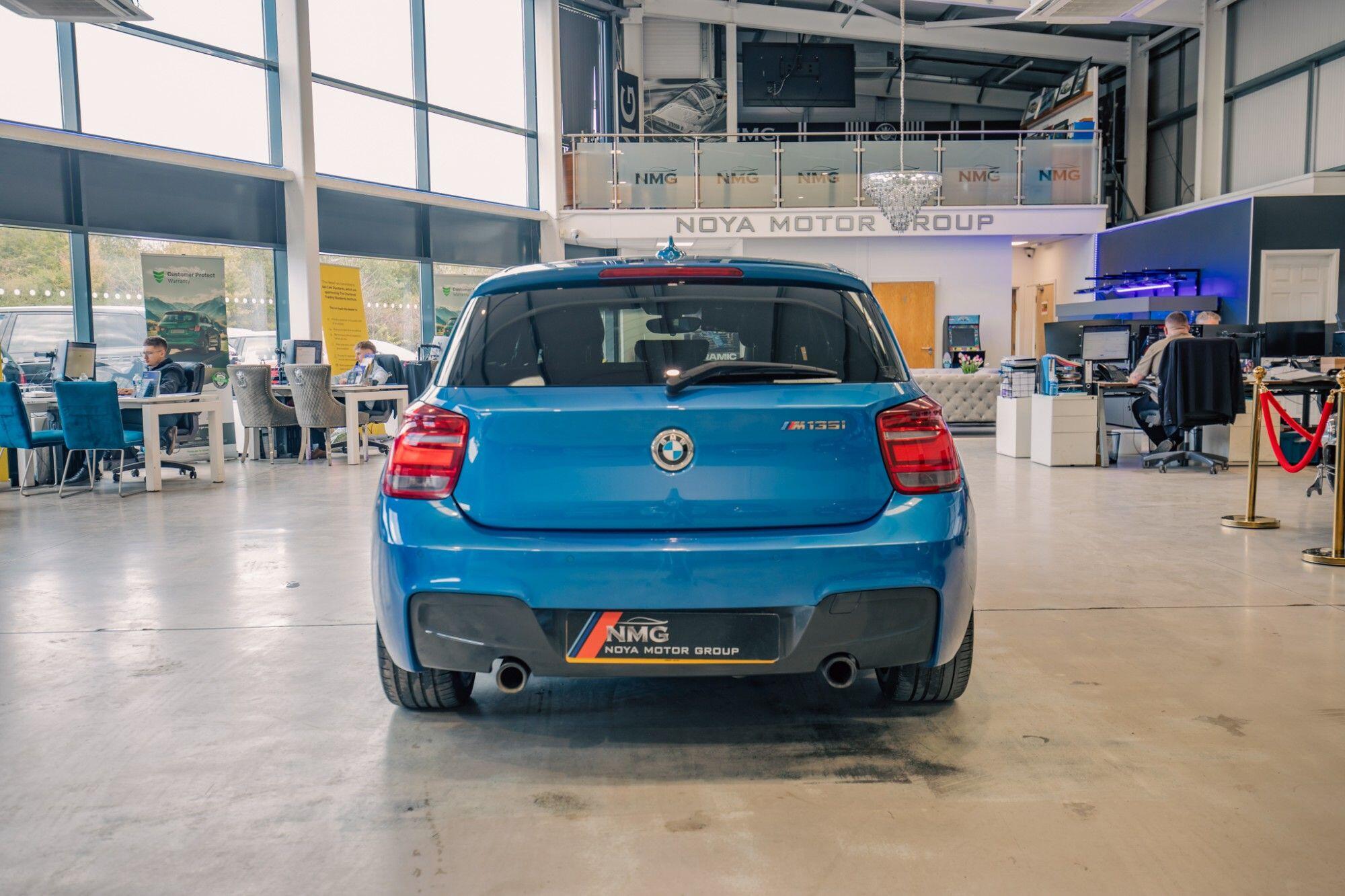 BMW 1 Series view 25