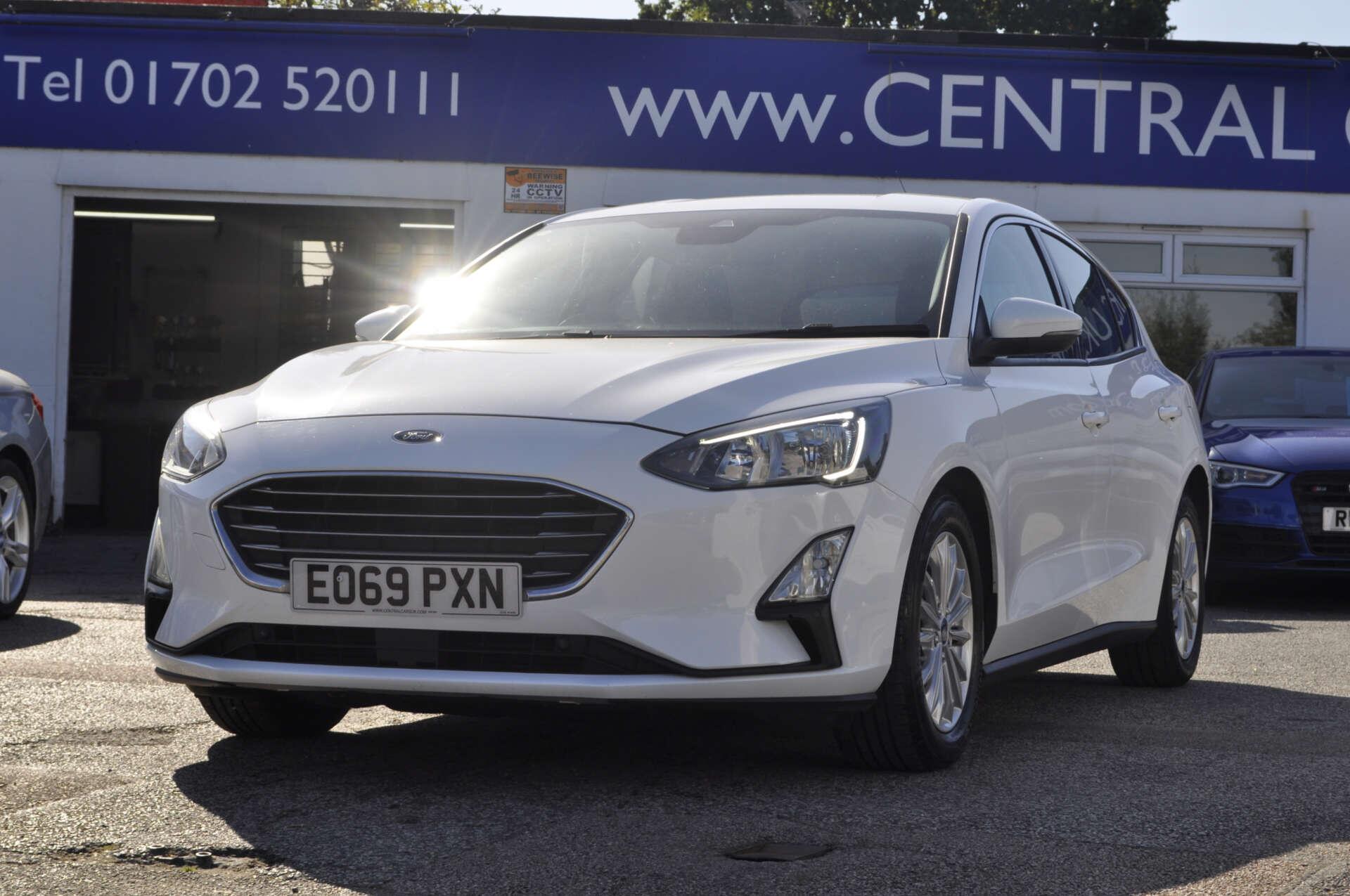 Ford Focus view 33