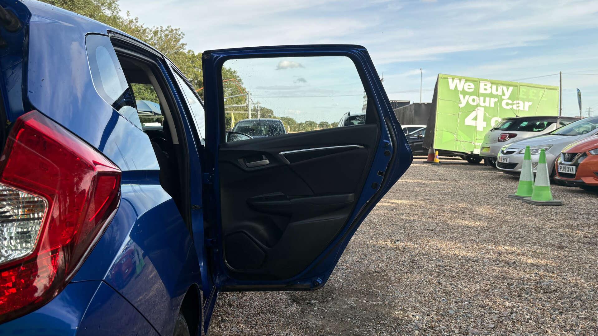 Honda Jazz view 41