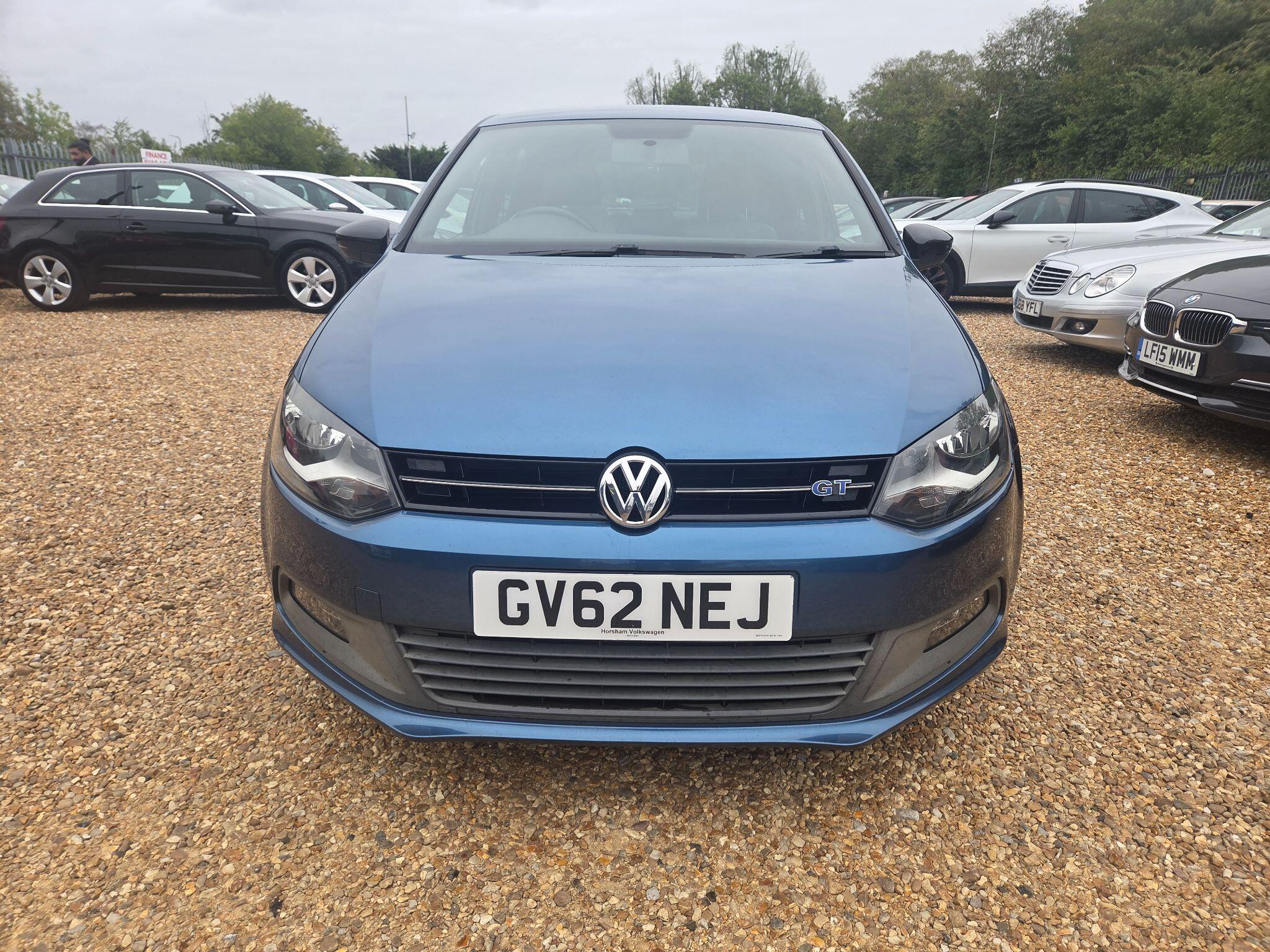 Volkswagen Polo view 2