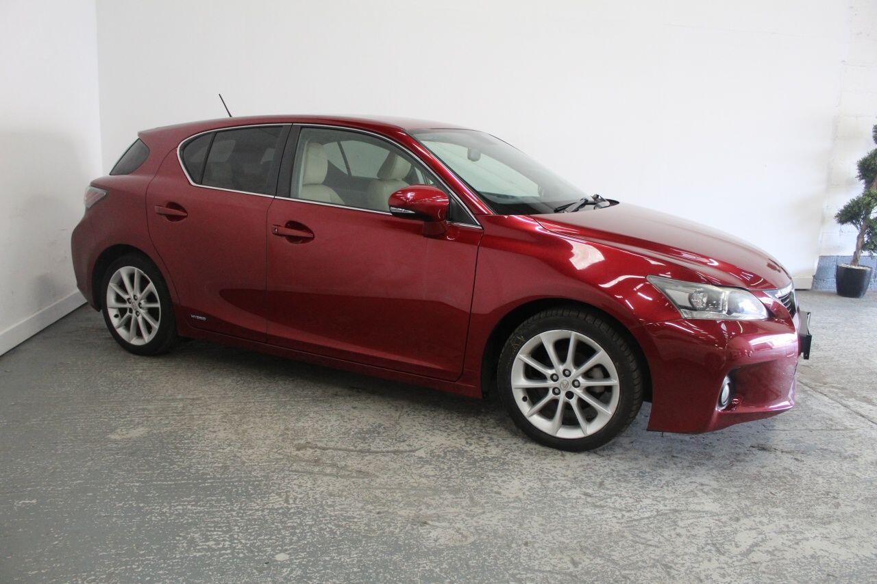 Lexus CT view 4