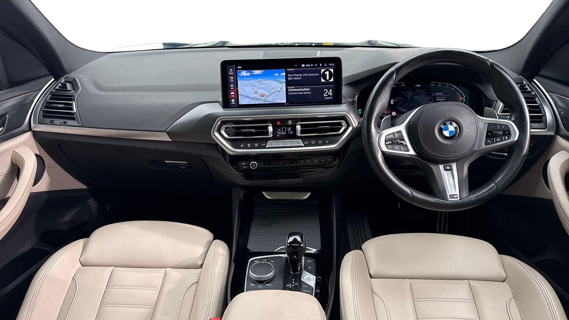 BMW X3 view 4