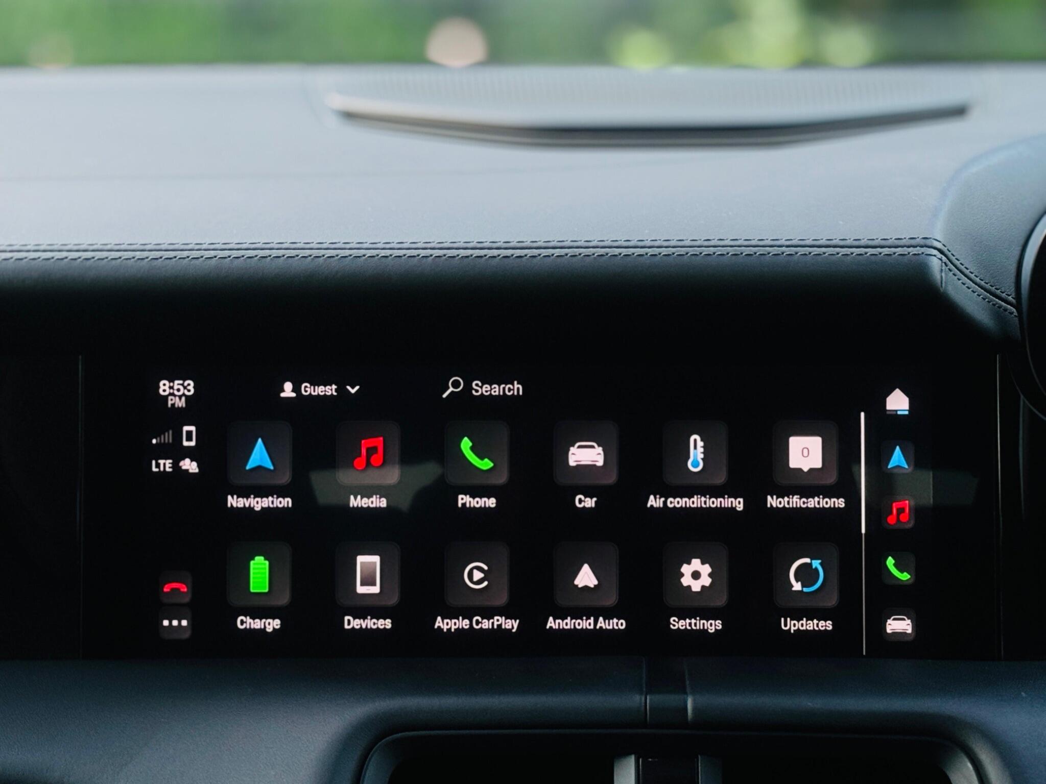 Porsche Taycan view 18