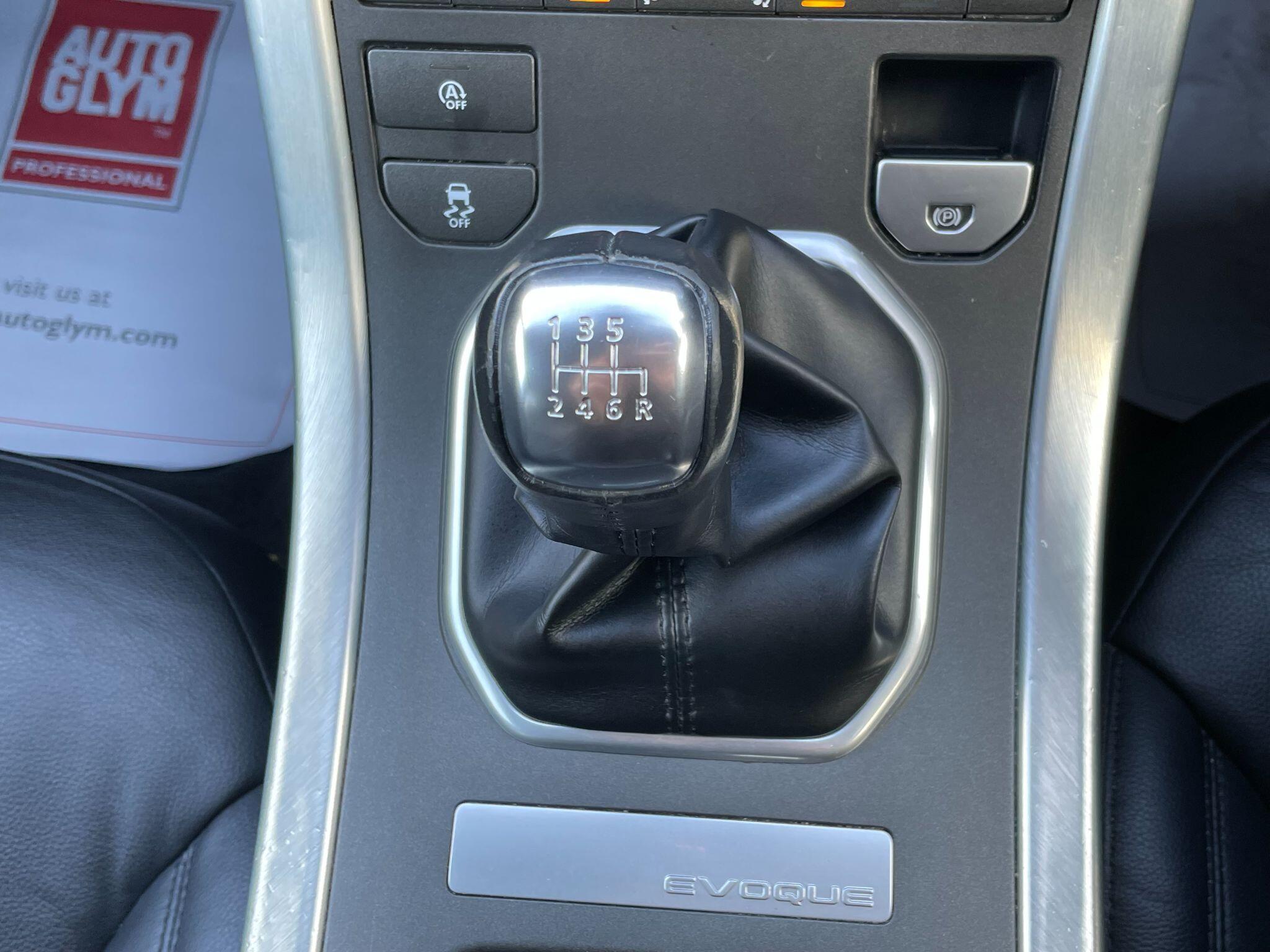 Land Rover Range Rover Evoque view 30