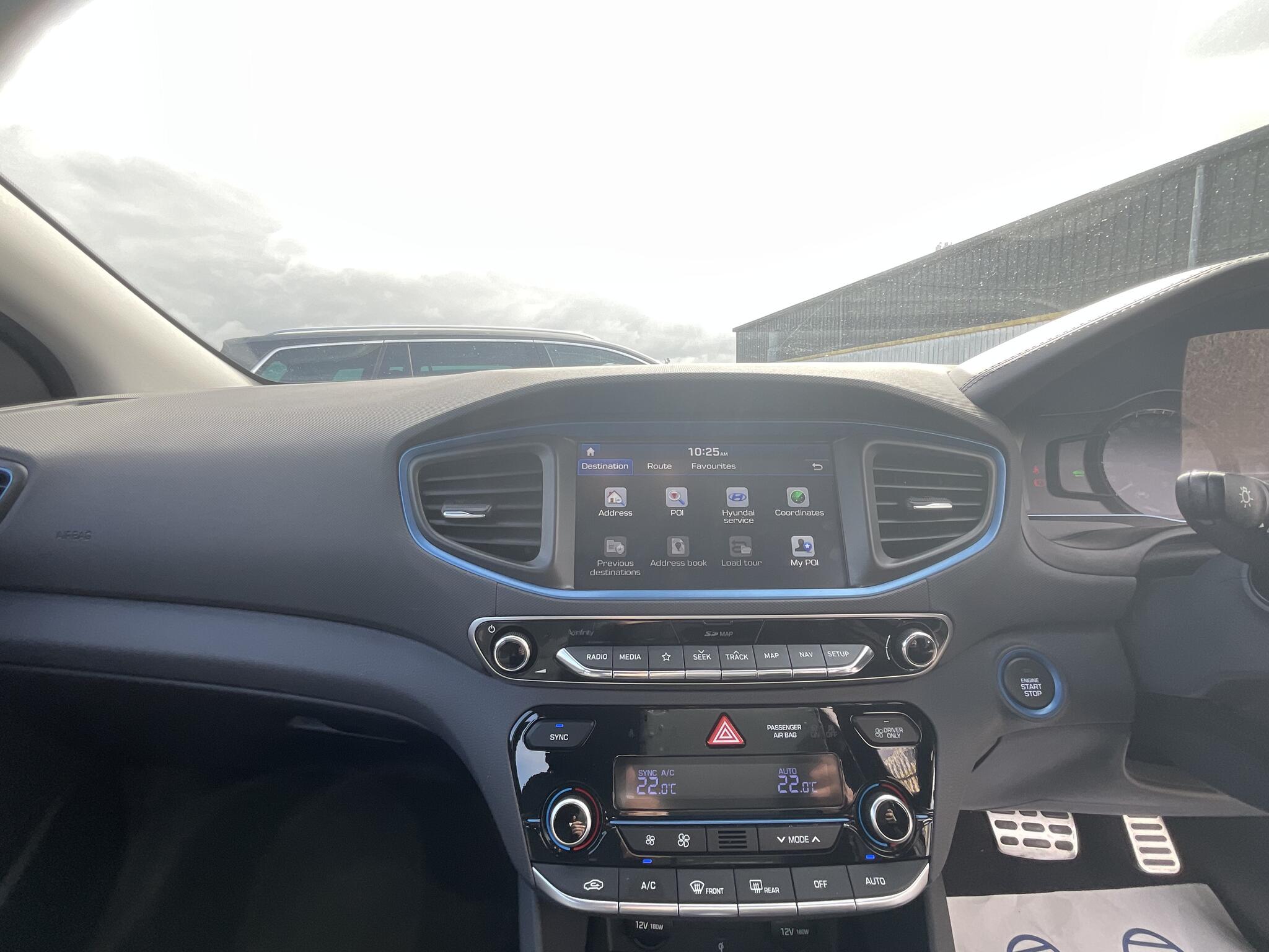 Hyundai Ioniq view 26