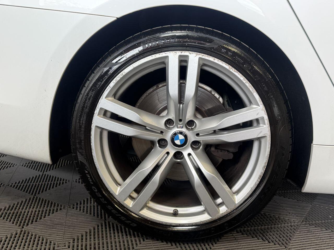 BMW 7 Series view 20