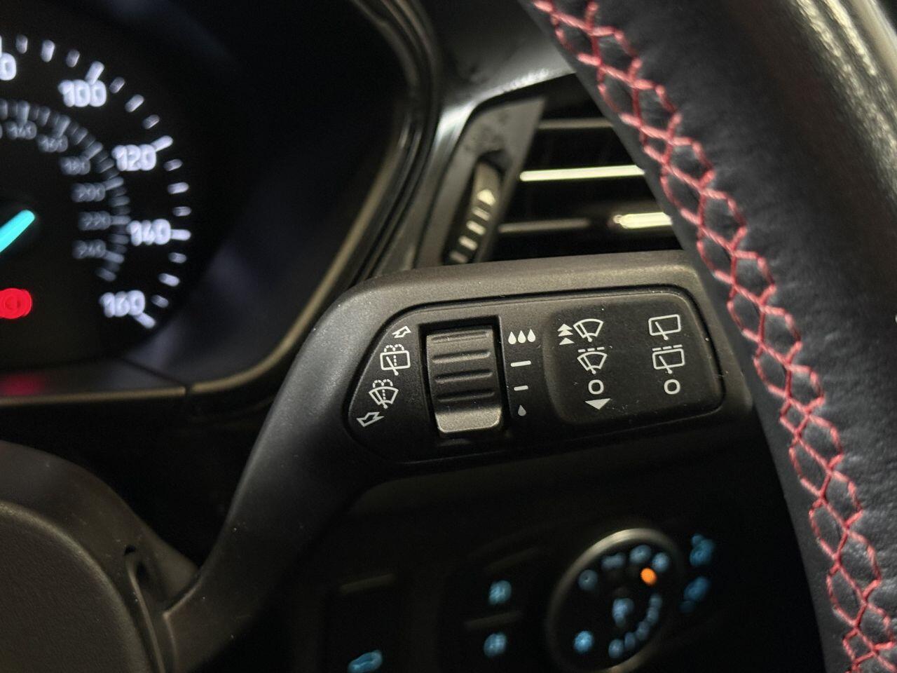 Ford Focus view 41