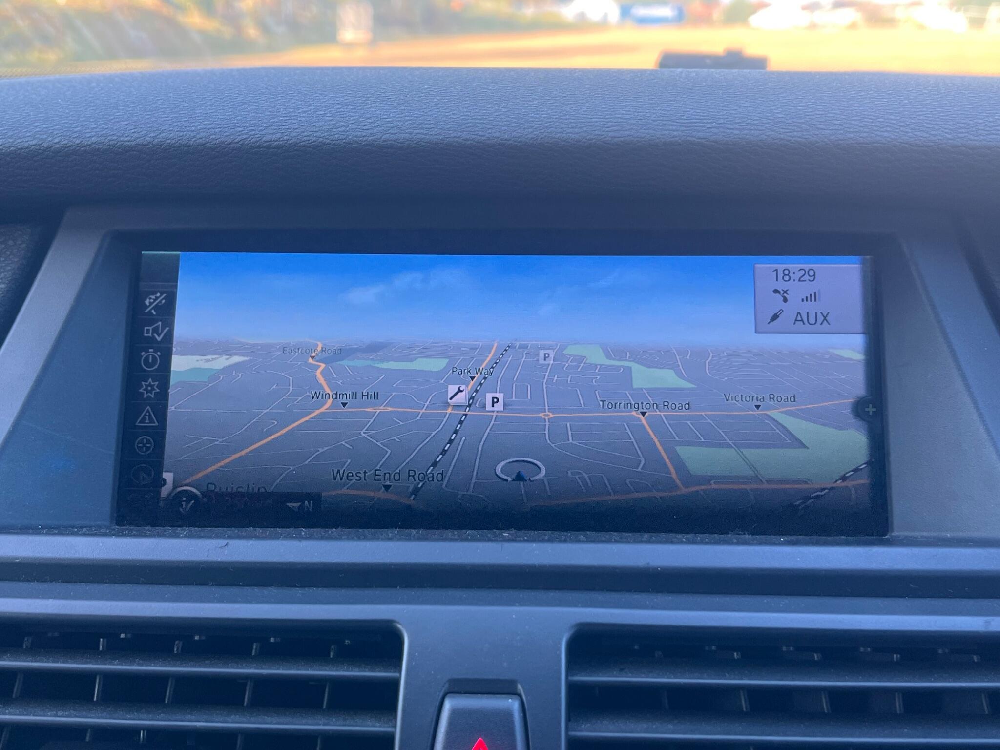 BMW X6 view 41