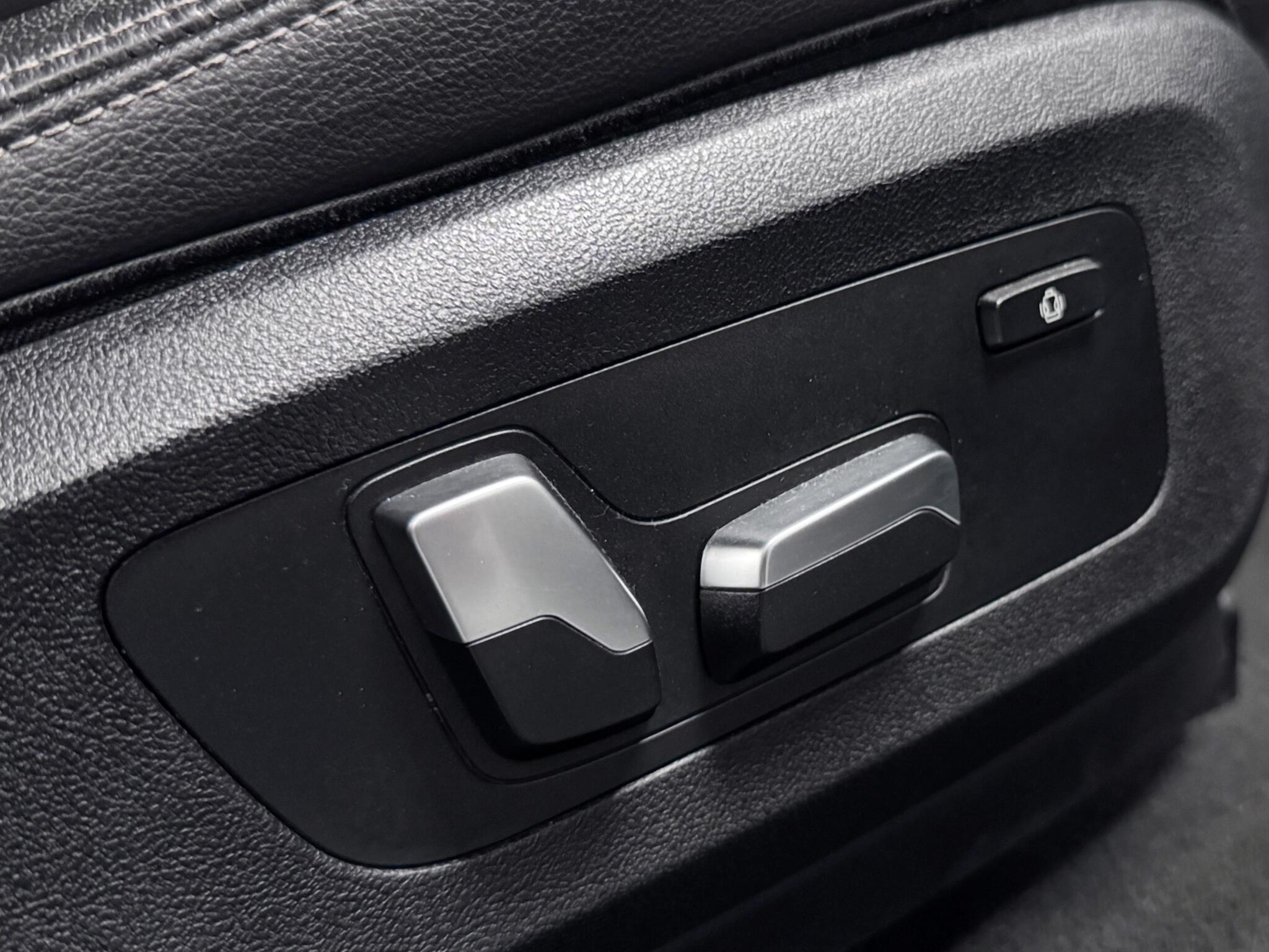 BMW X5 view 13