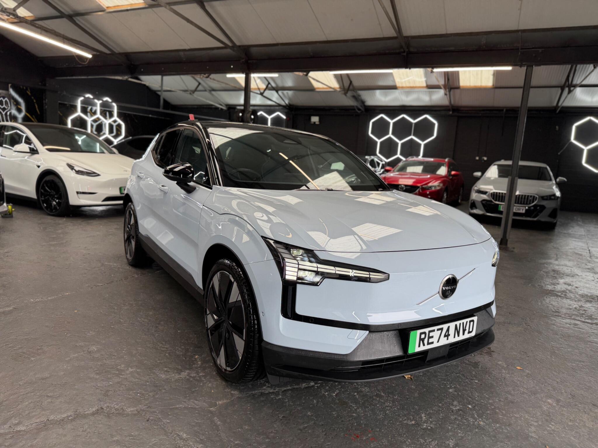 Volvo Ex30 view 4