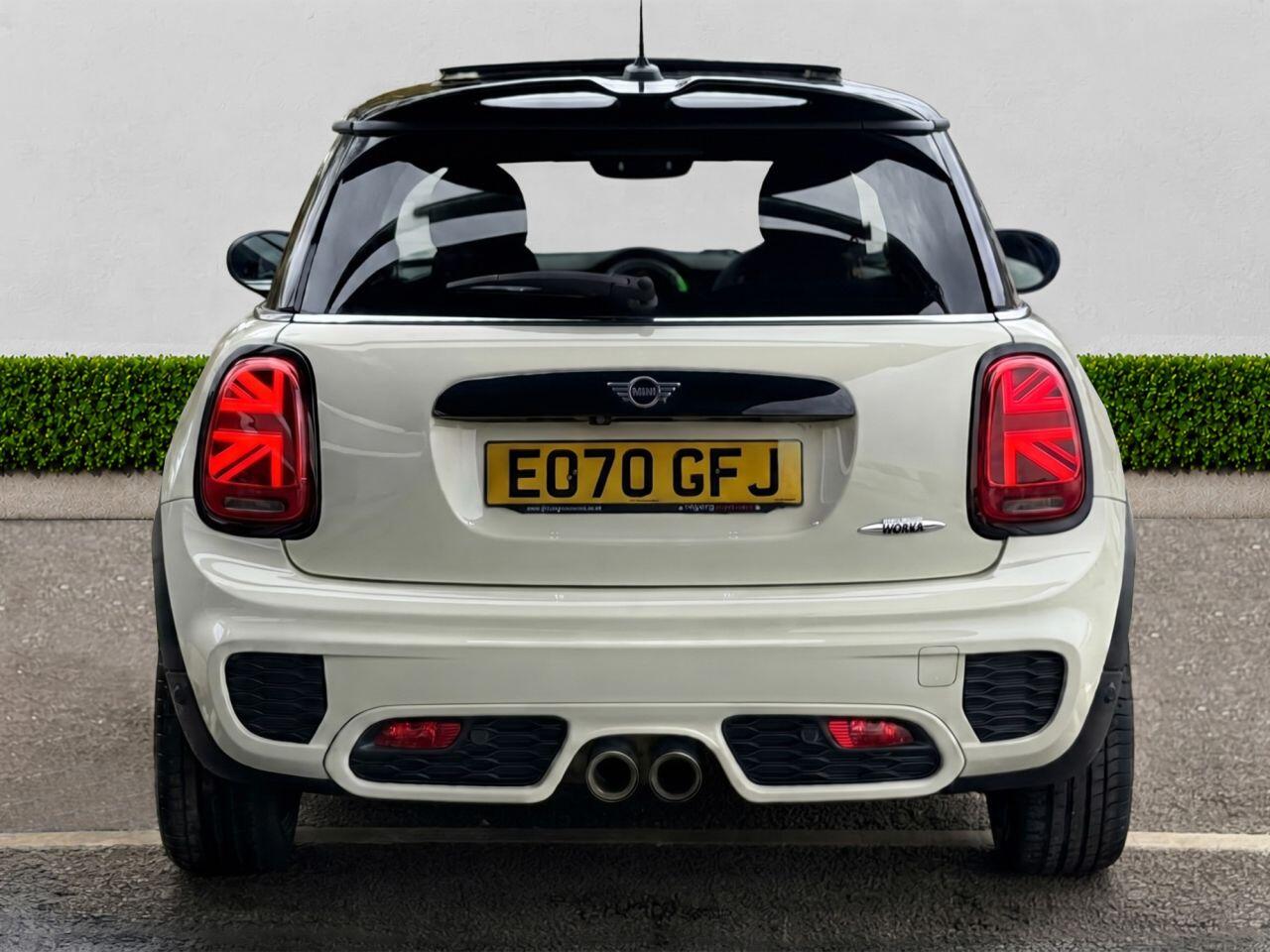 Mini Cooper view 6