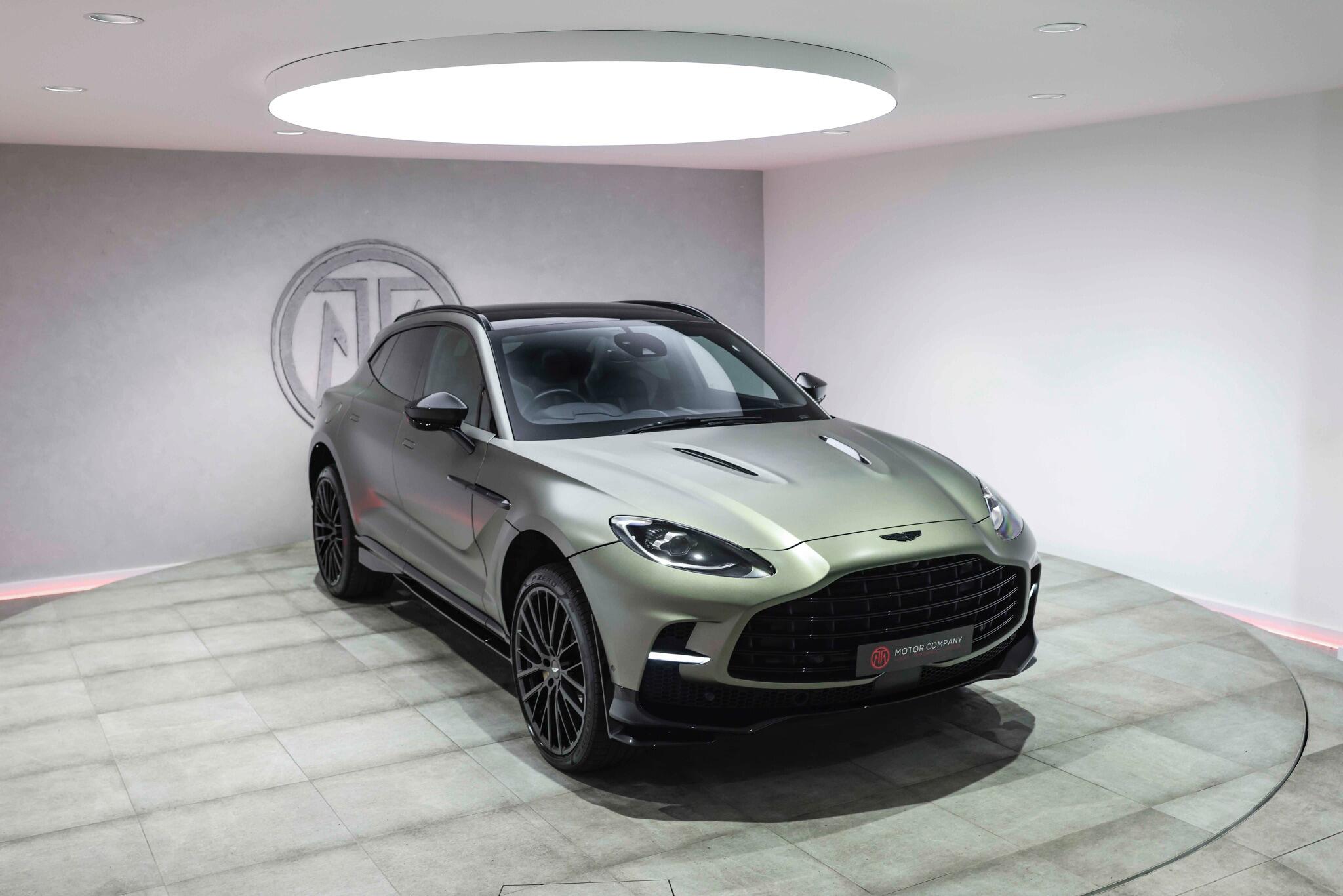 Aston Martin DBX view 11
