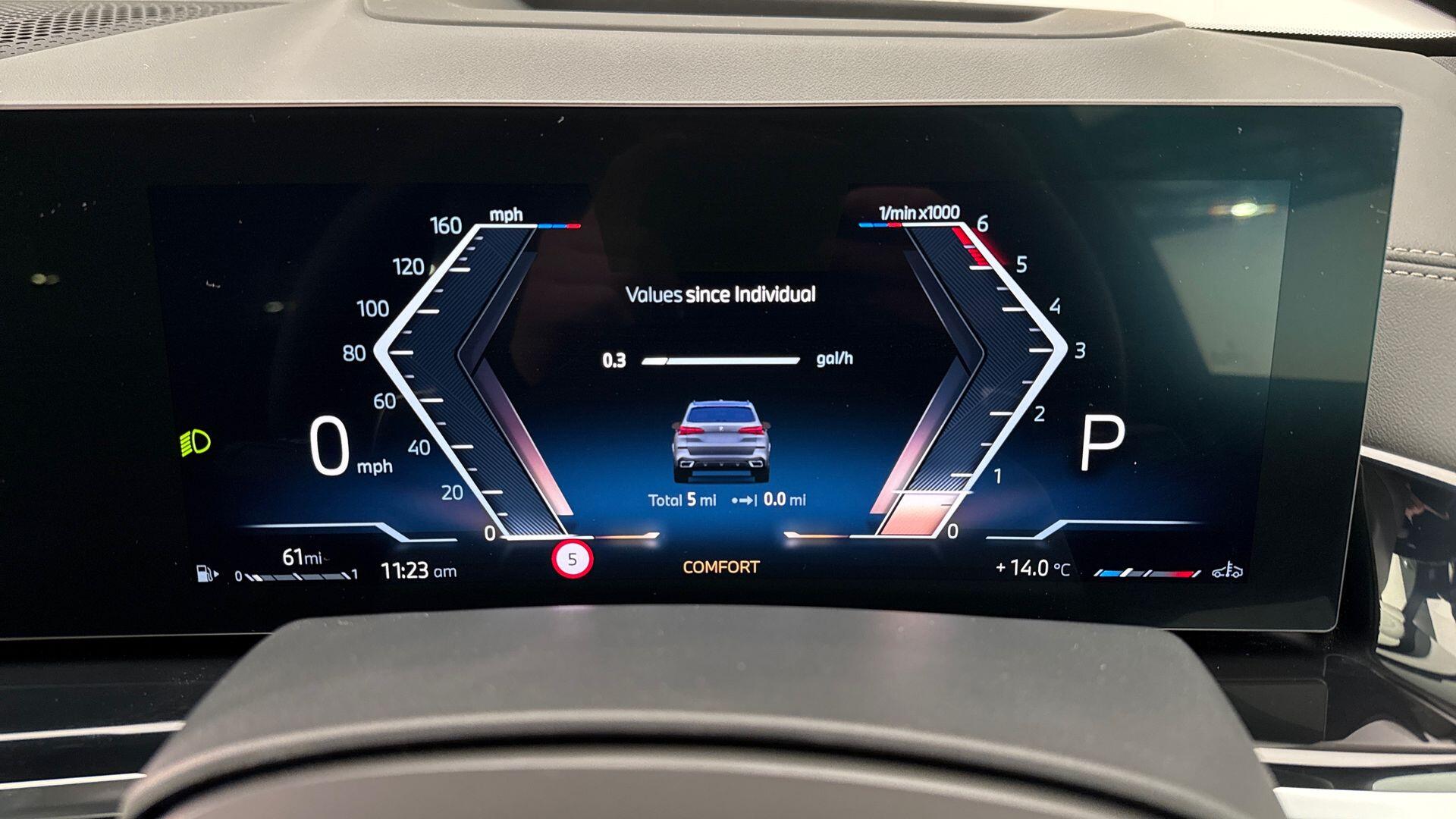 BMW X5 view 9