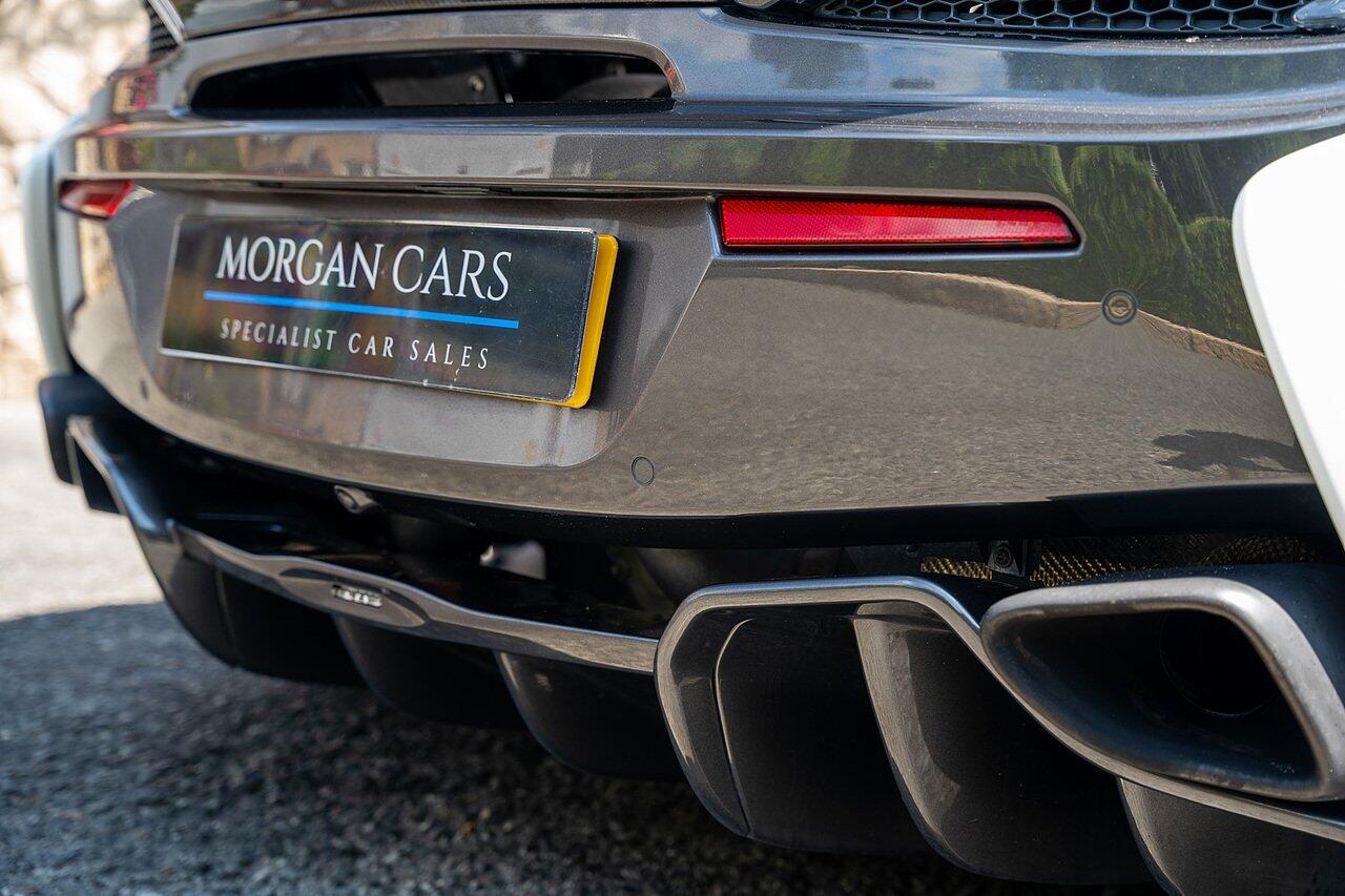 McLaren 570S view 26