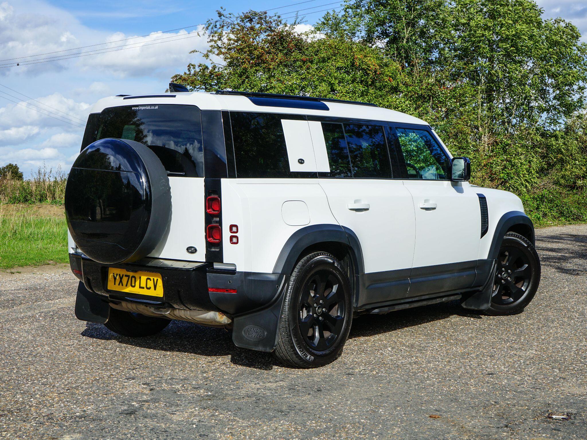 Land Rover Defender view 4