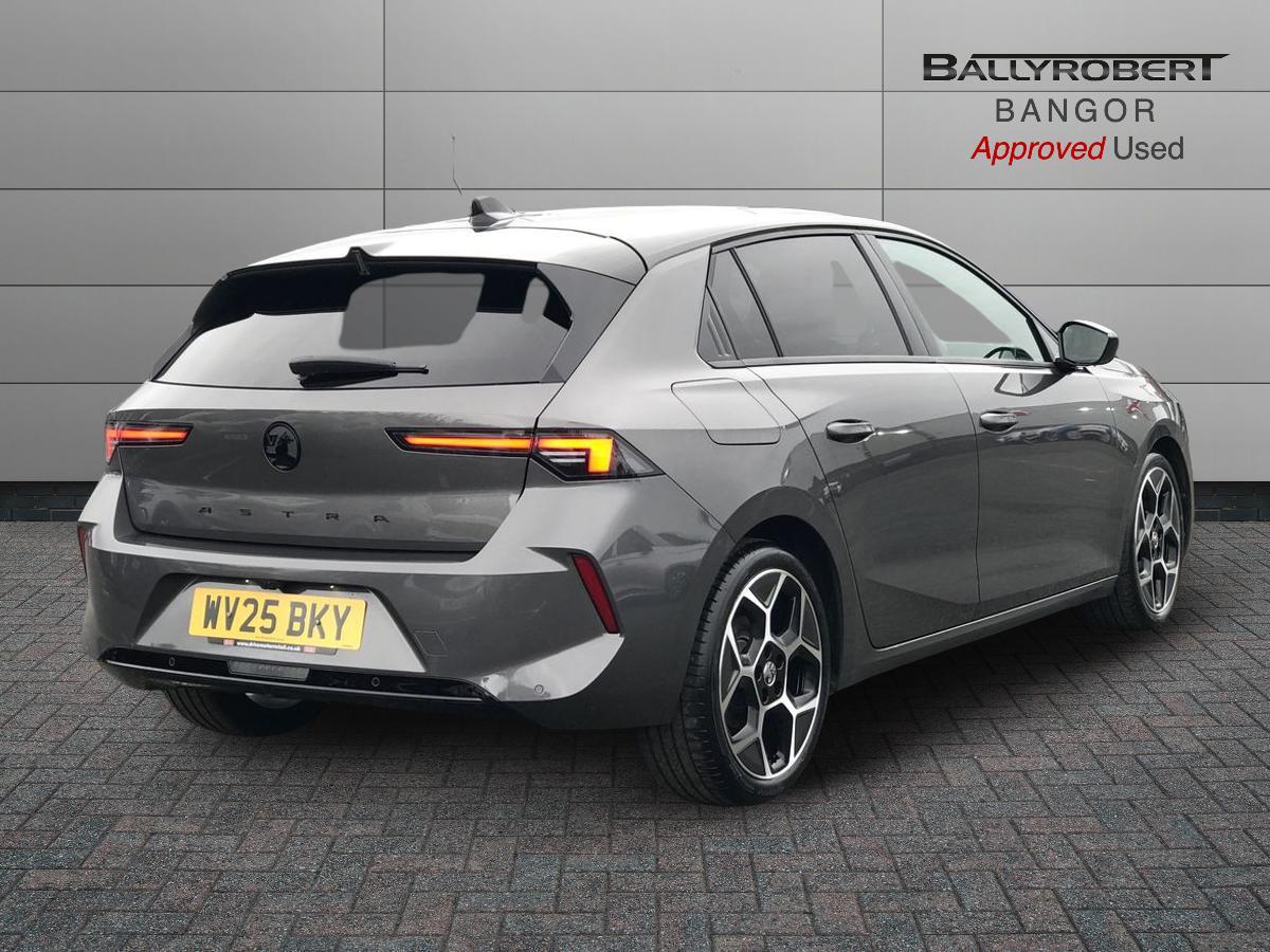 Vauxhall Astra view 15