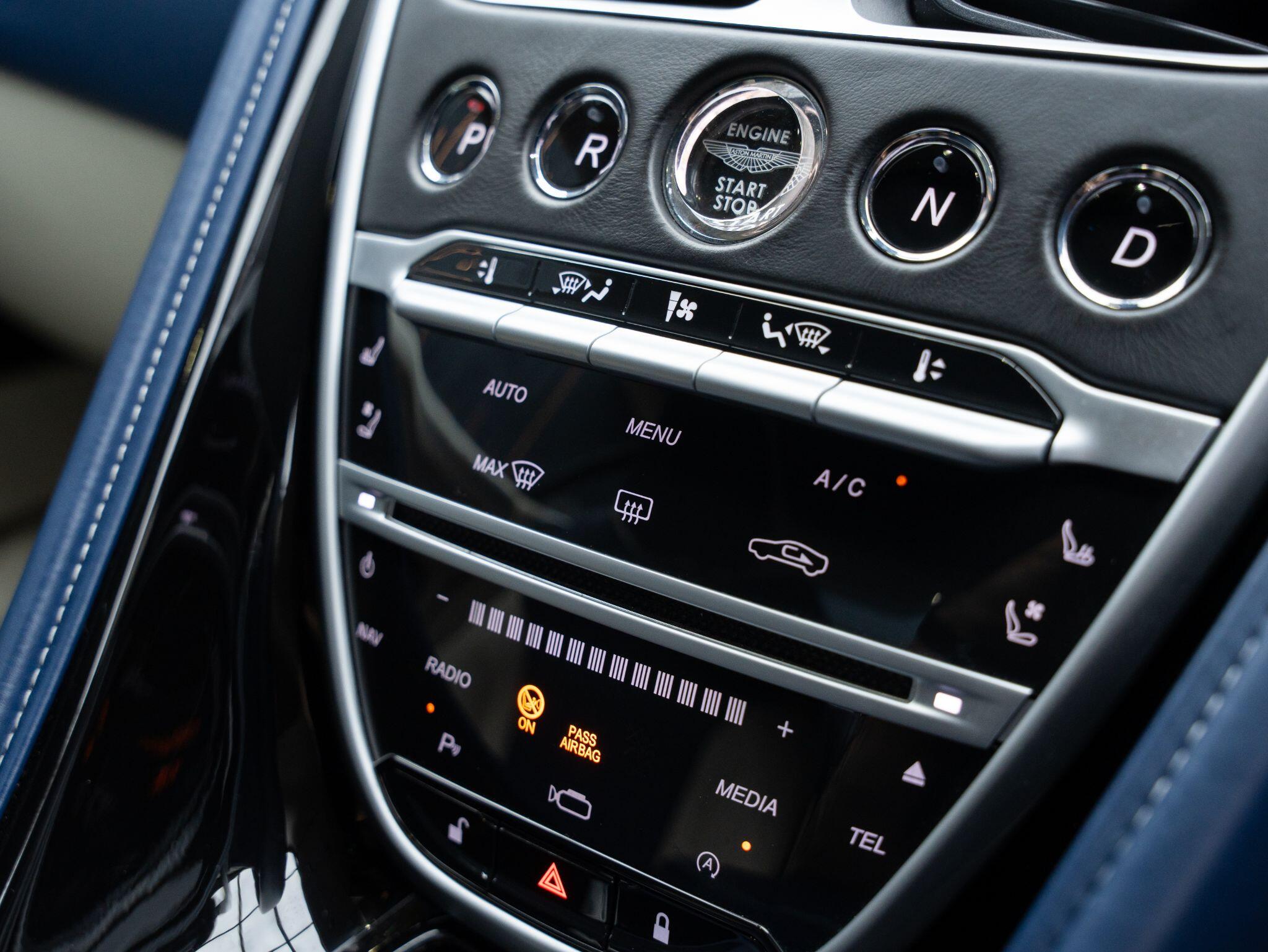Aston Martin DB11 view 10