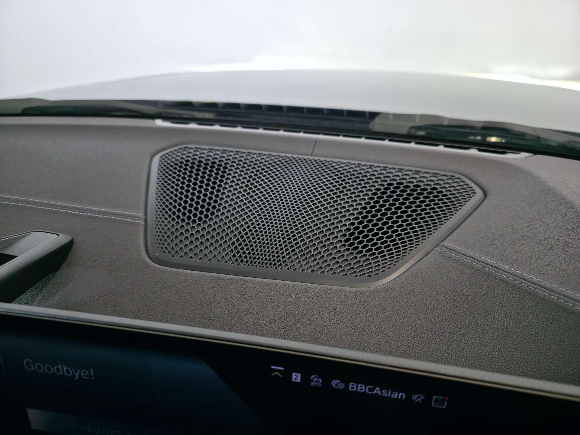 BMW I4 view 26