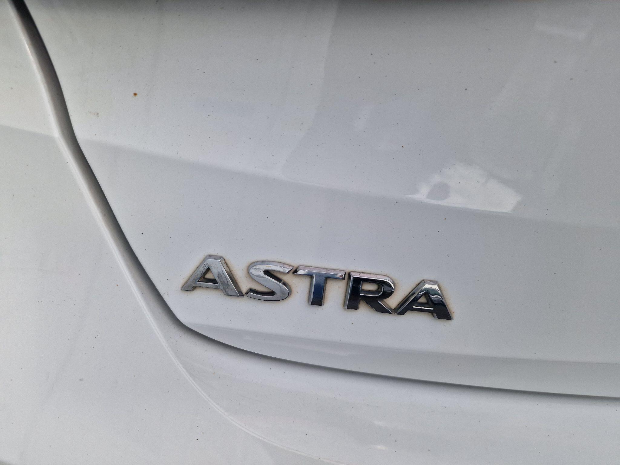 Vauxhall Astra view 63
