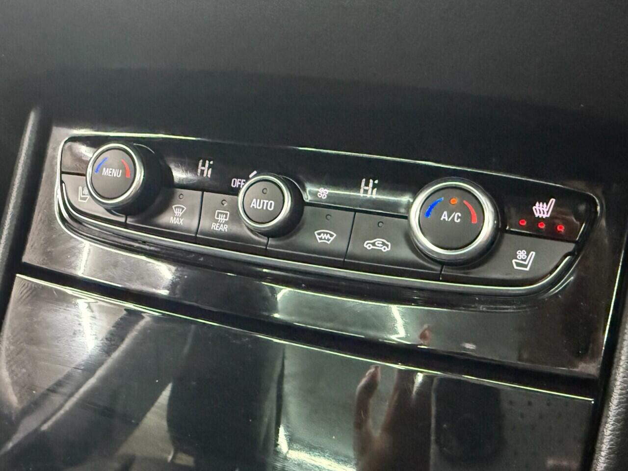 Vauxhall Grandland X view 19