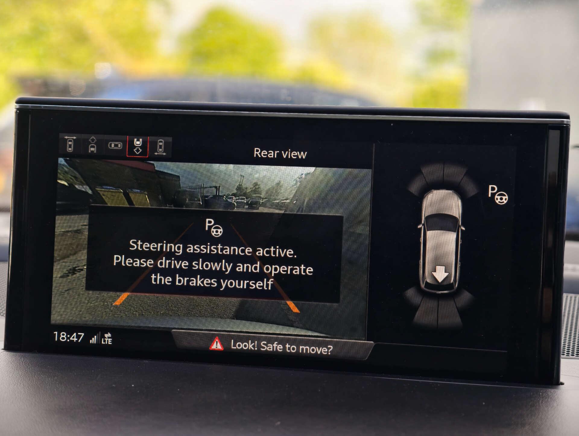 Audi Q7 view 46