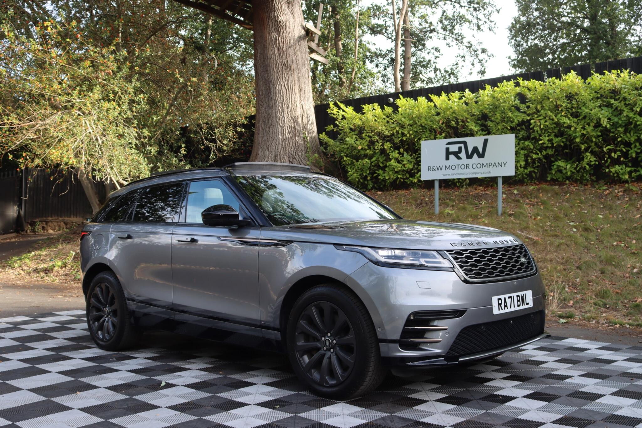 Land Rover Range Rover Velar view 35