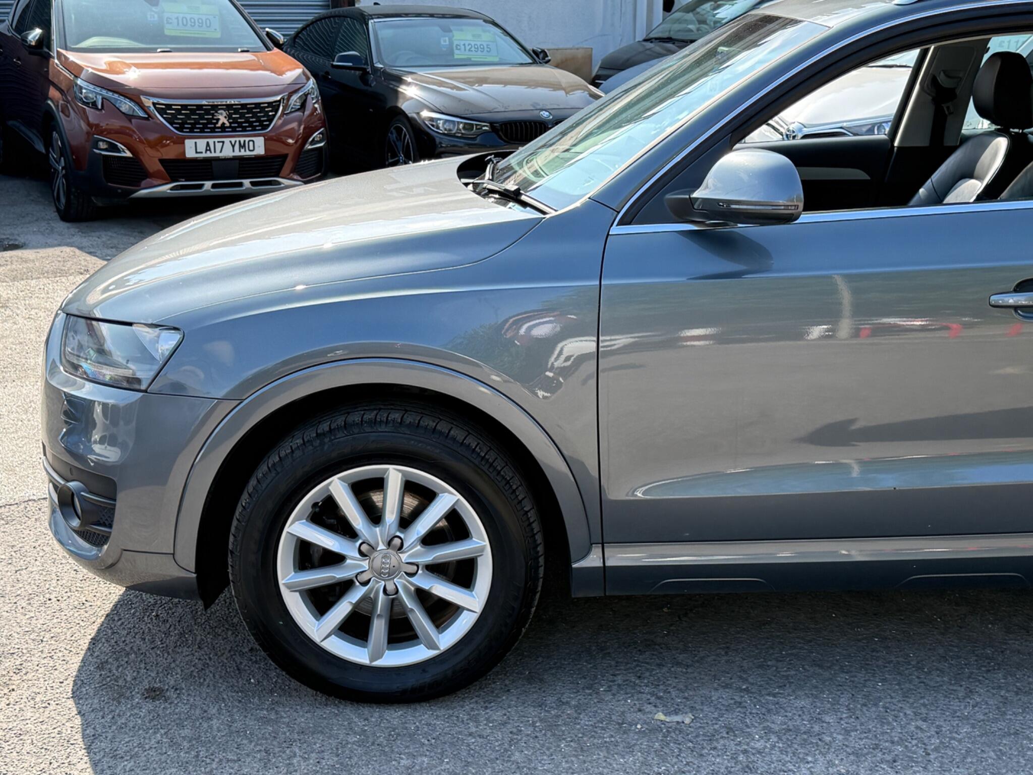 Audi Q3 - Image 11