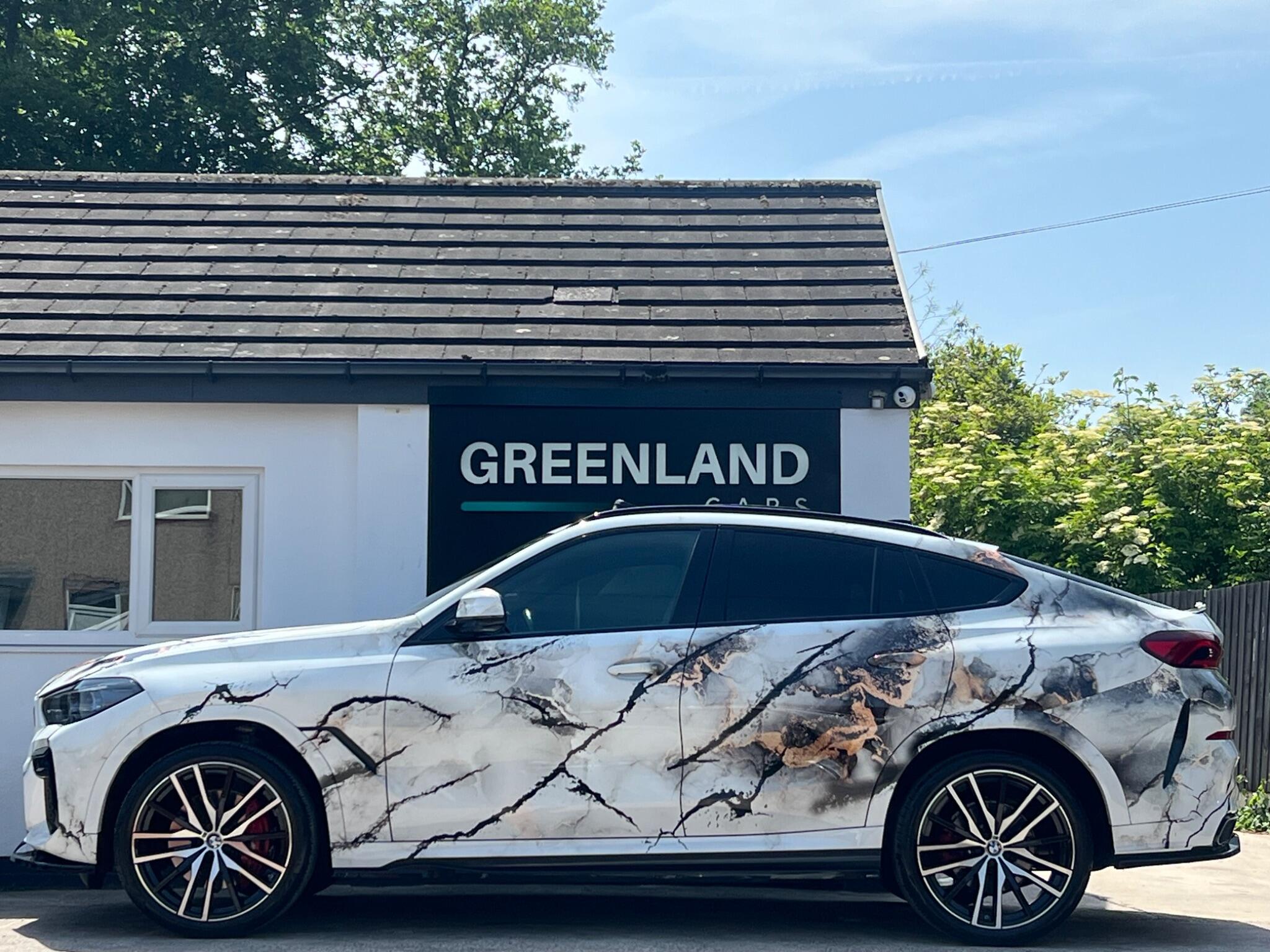 BMW X6 view 30