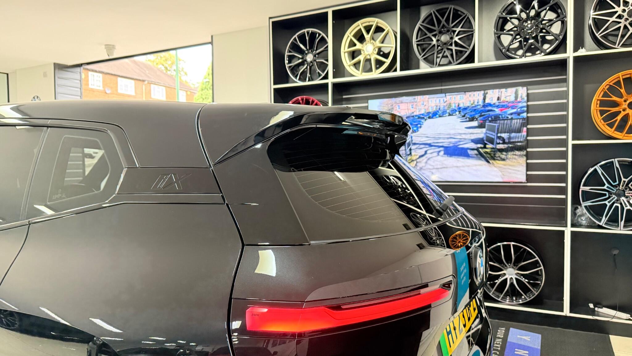 BMW iX view 28