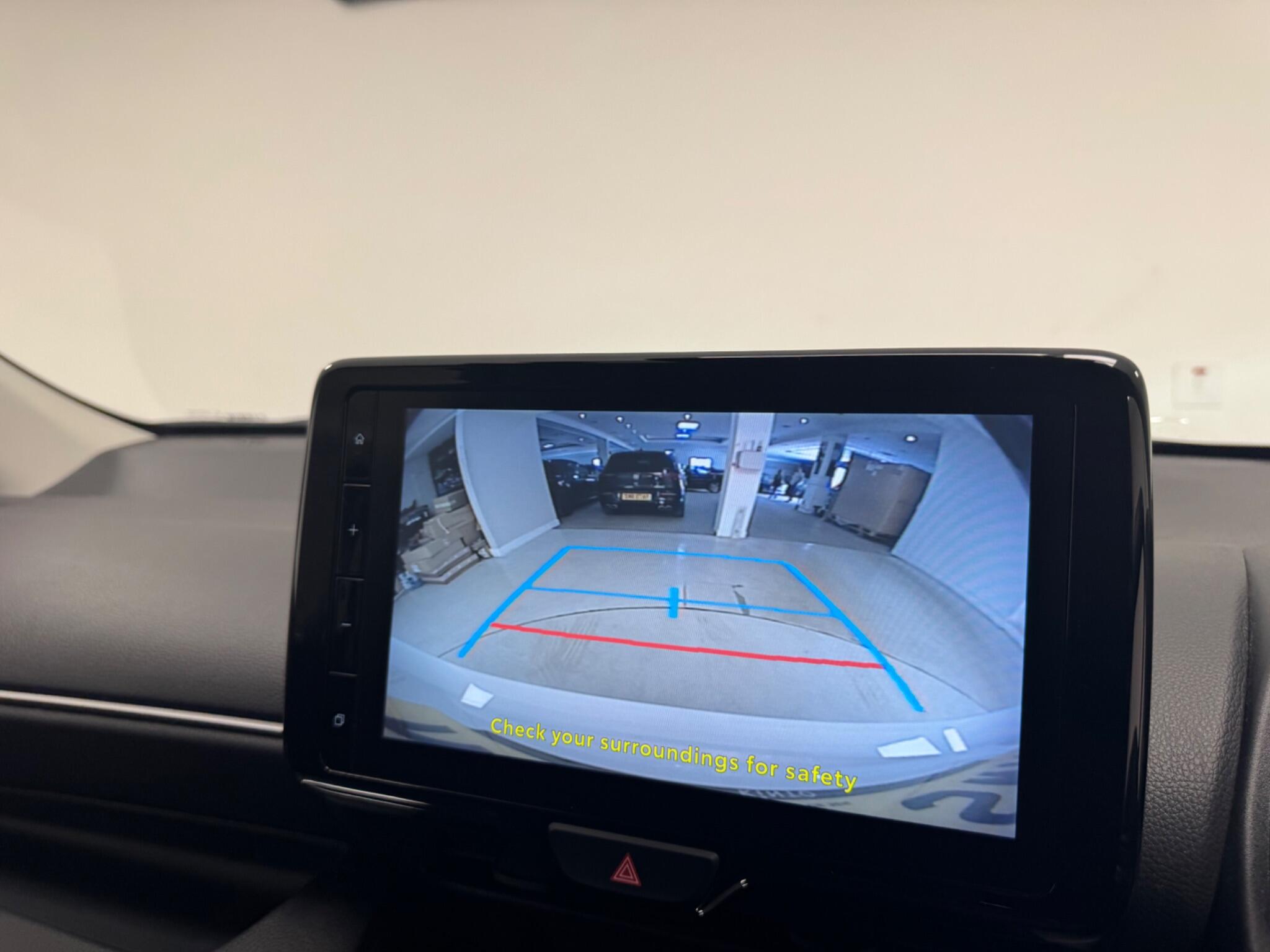 Toyota Yaris view 16
