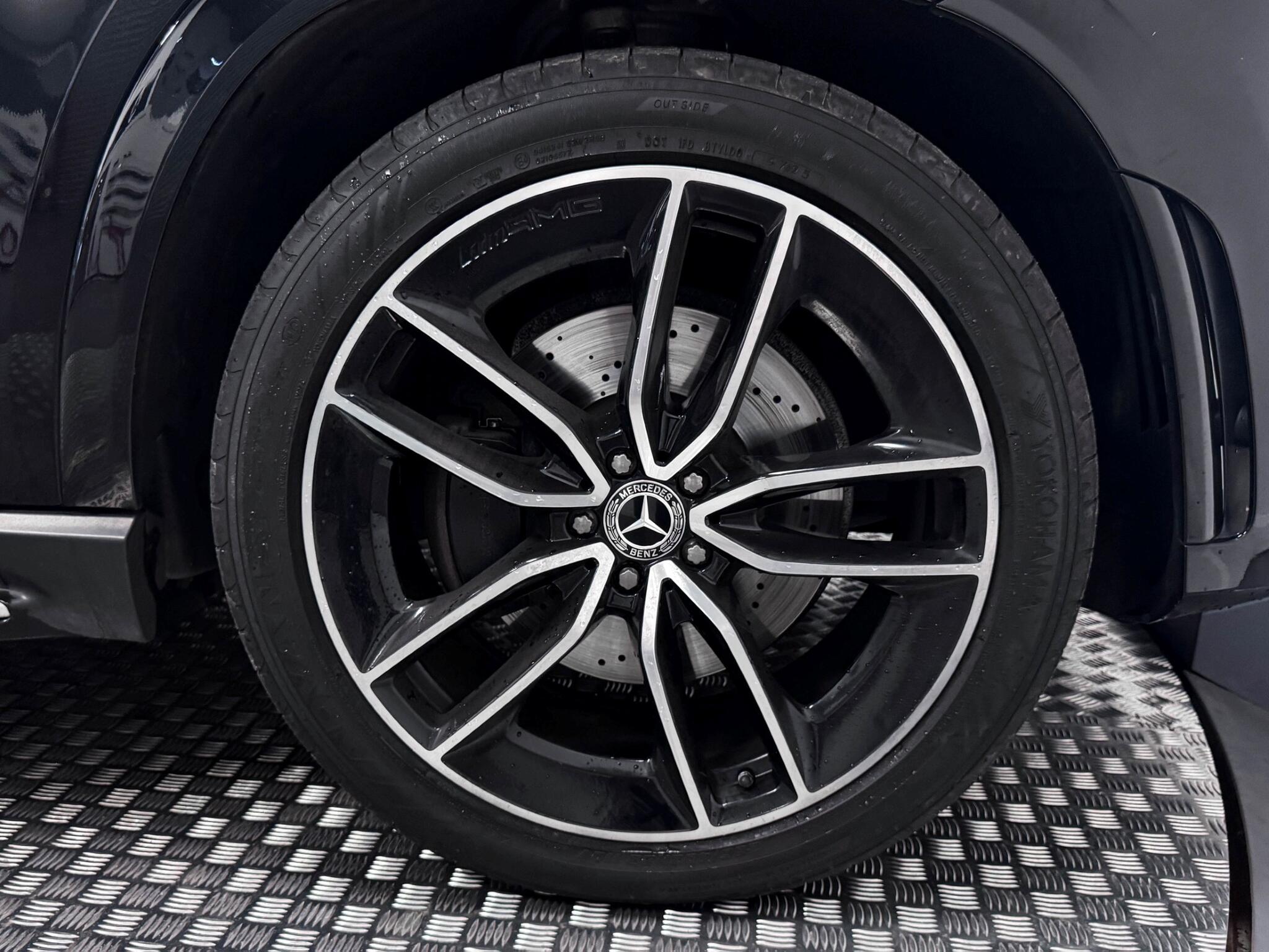 Mercedes-Benz Gle view 71