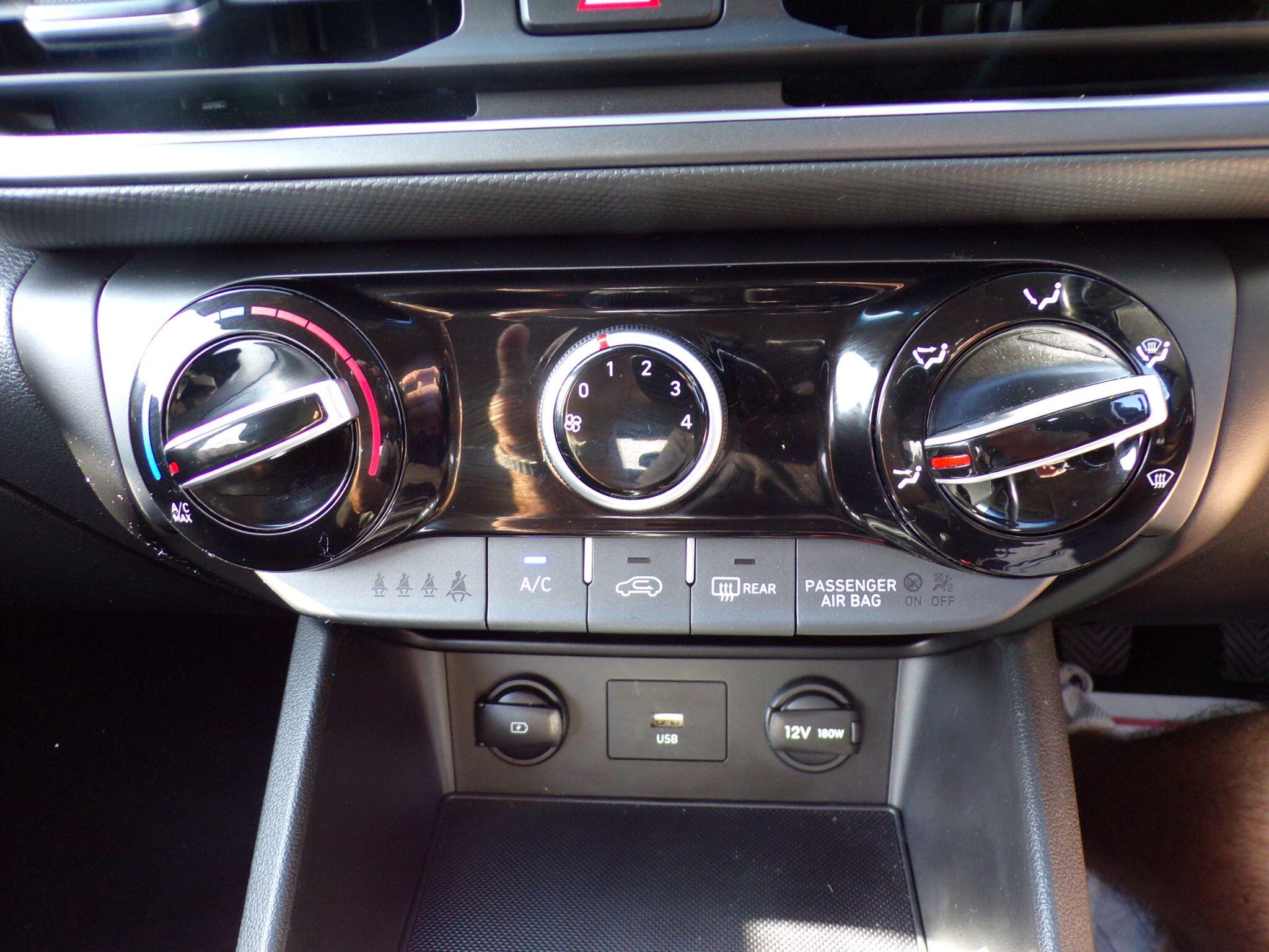Hyundai Kona view 20