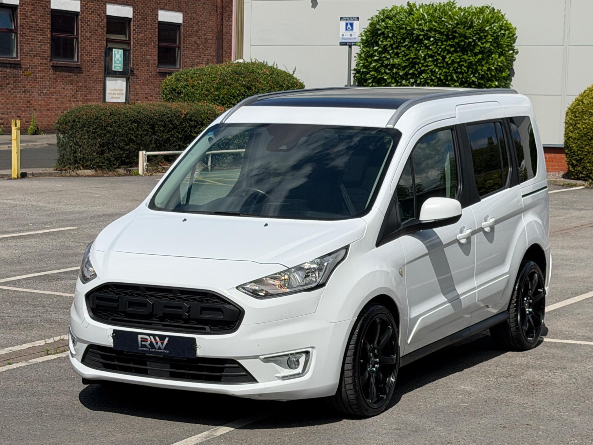 Ford Tourneo Connect view 12