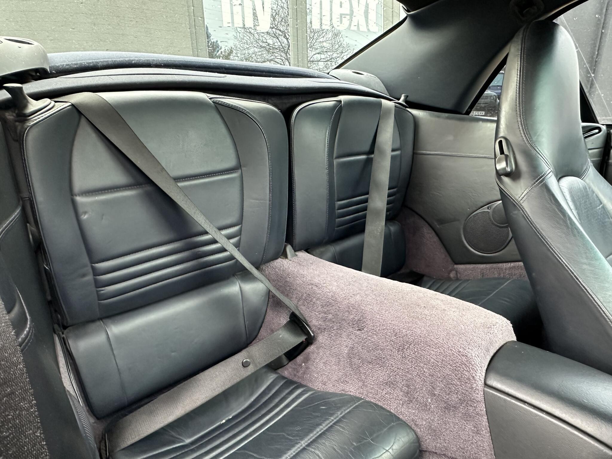 Porsche 911 view 18