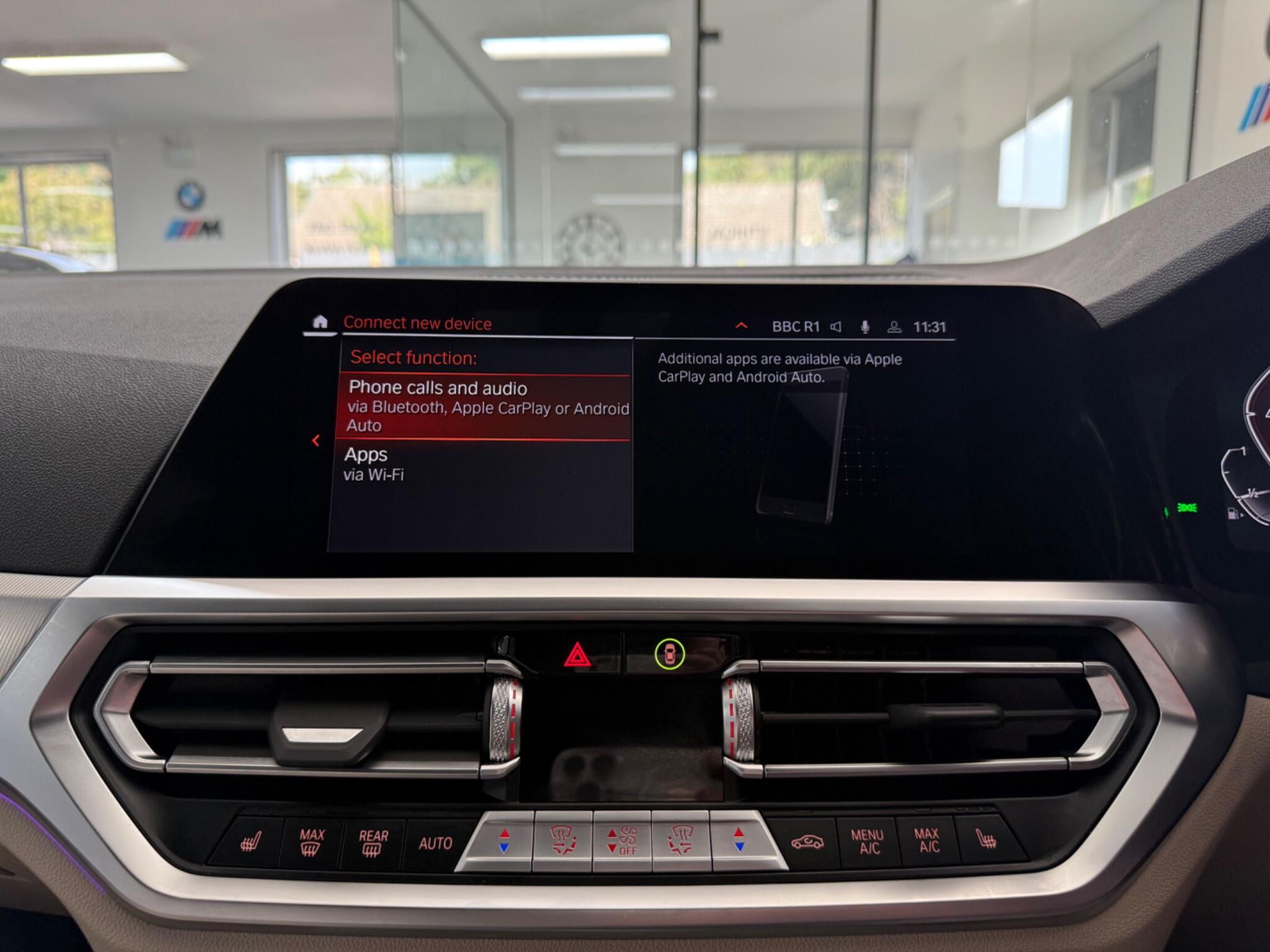 BMW 3 Series view 28