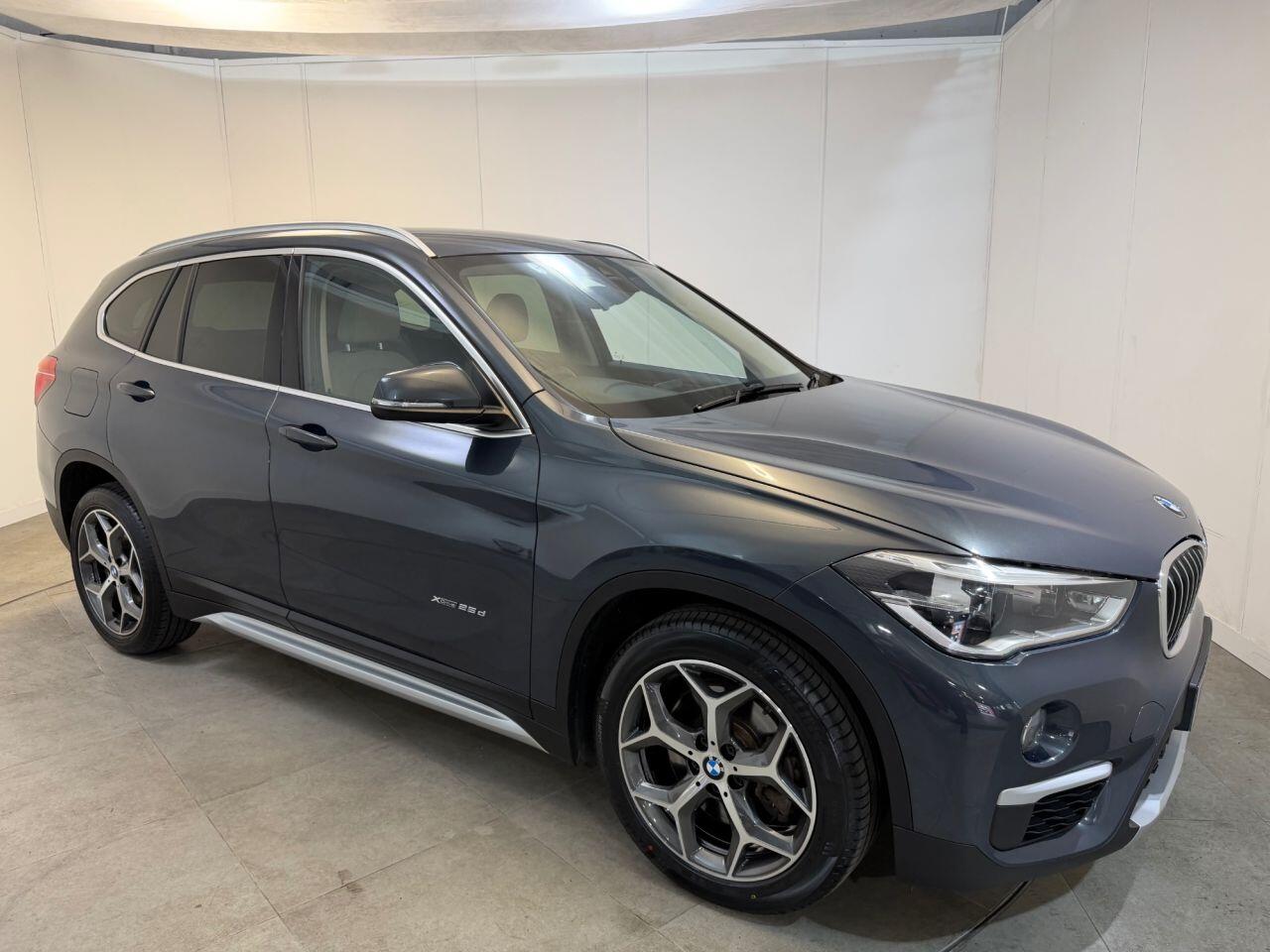 BMW X1 view 5