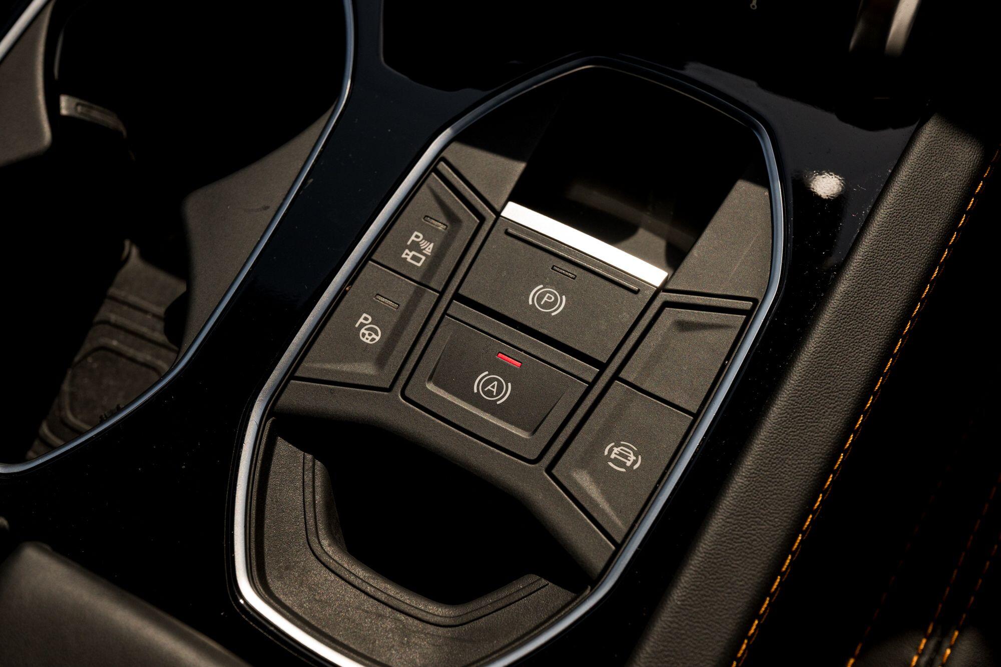 Lamborghini Urus view 60