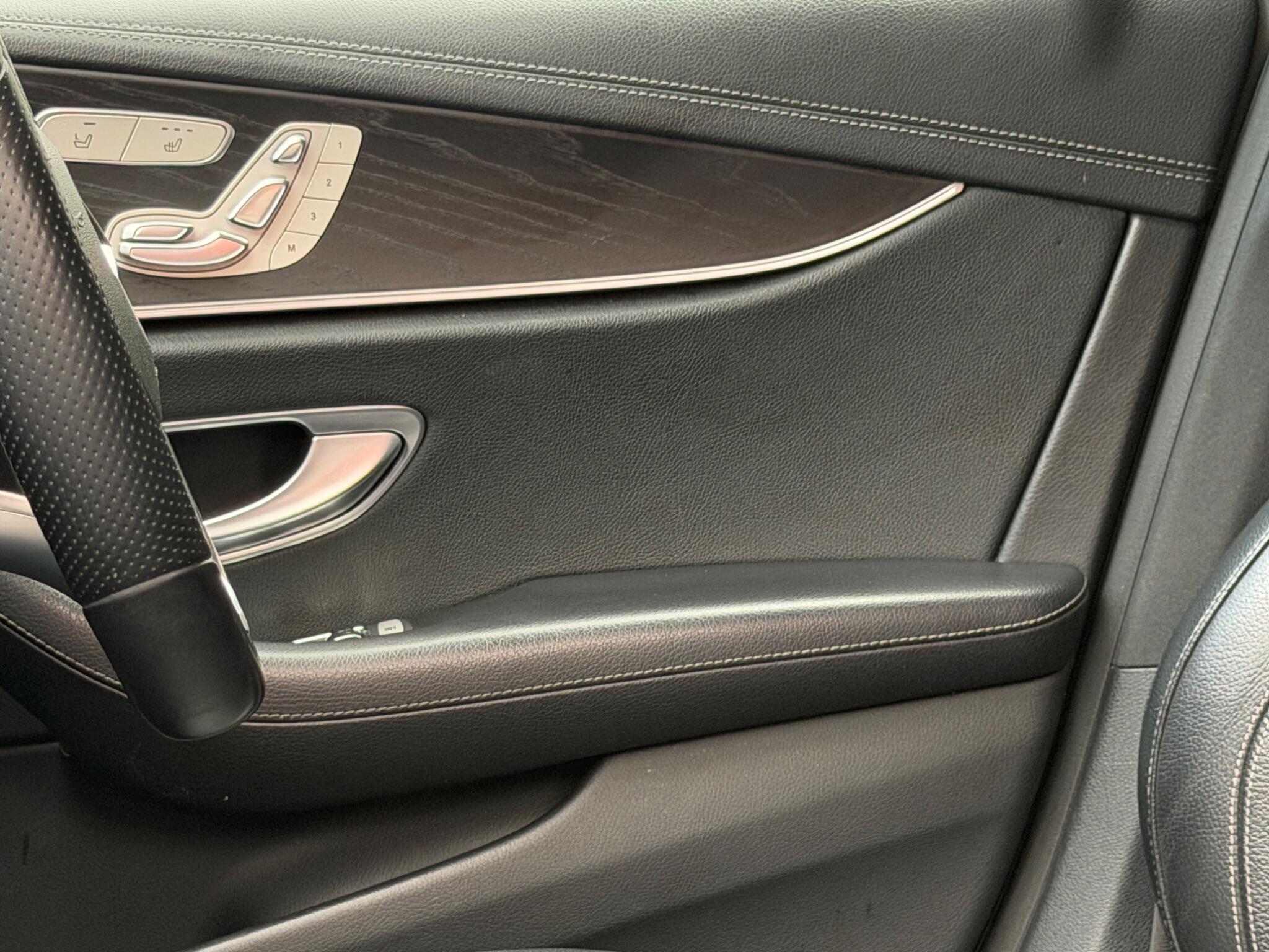 Mercedes-Benz E Class view 62