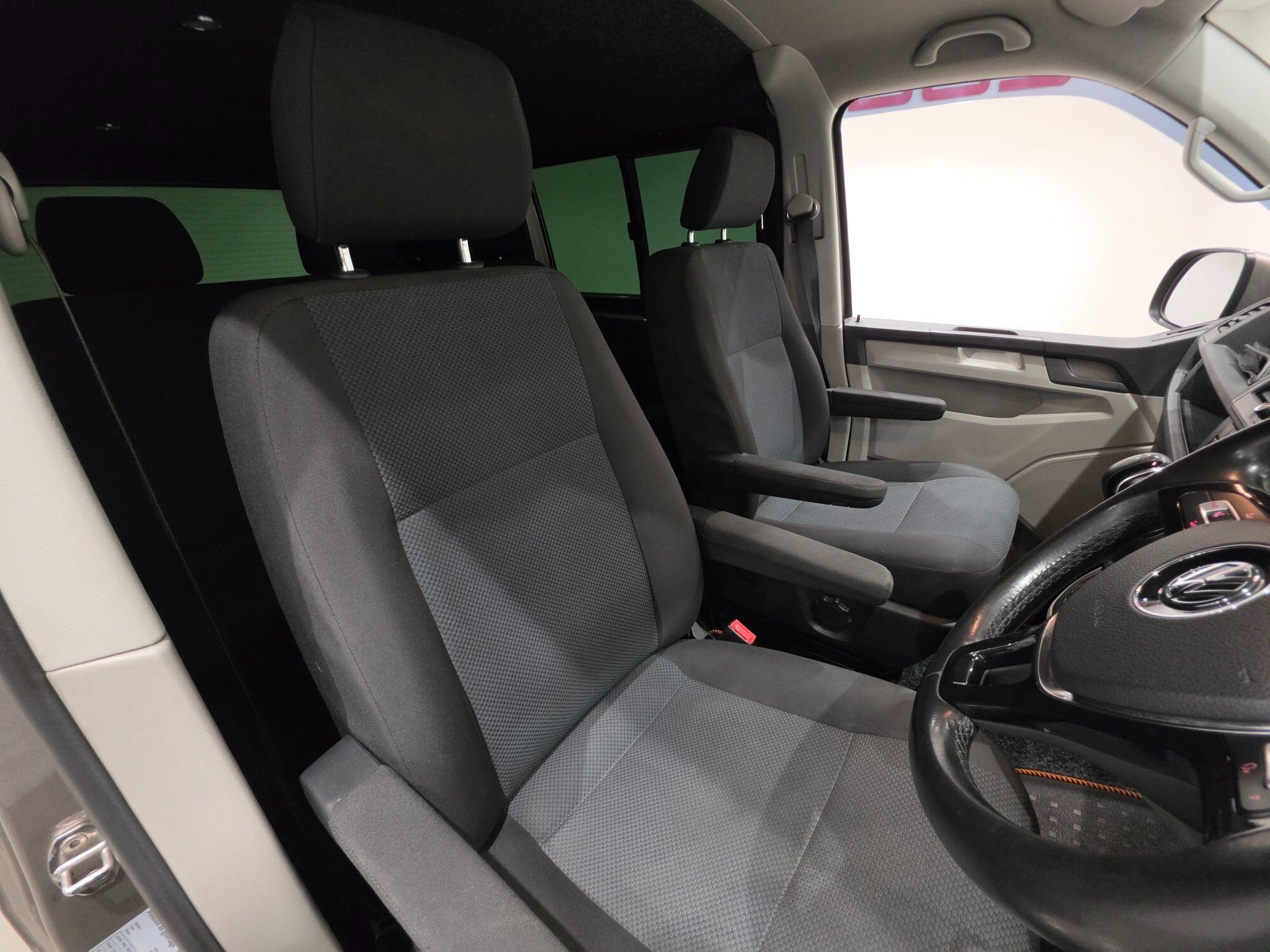 Volkswagen Transporter view 34