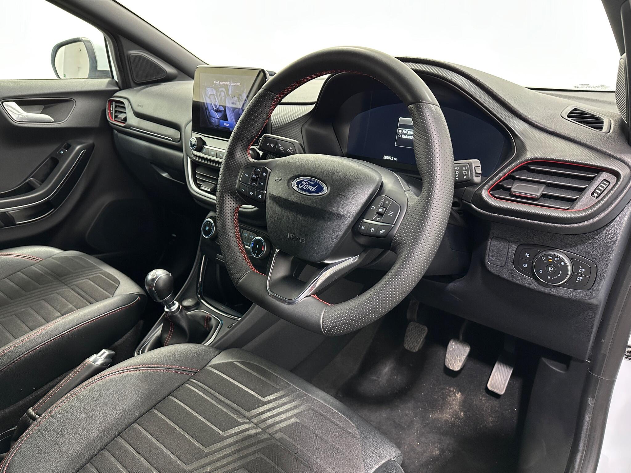 Ford Puma view 11