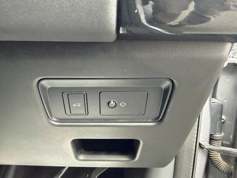Land Rover Discovery 3 view 51