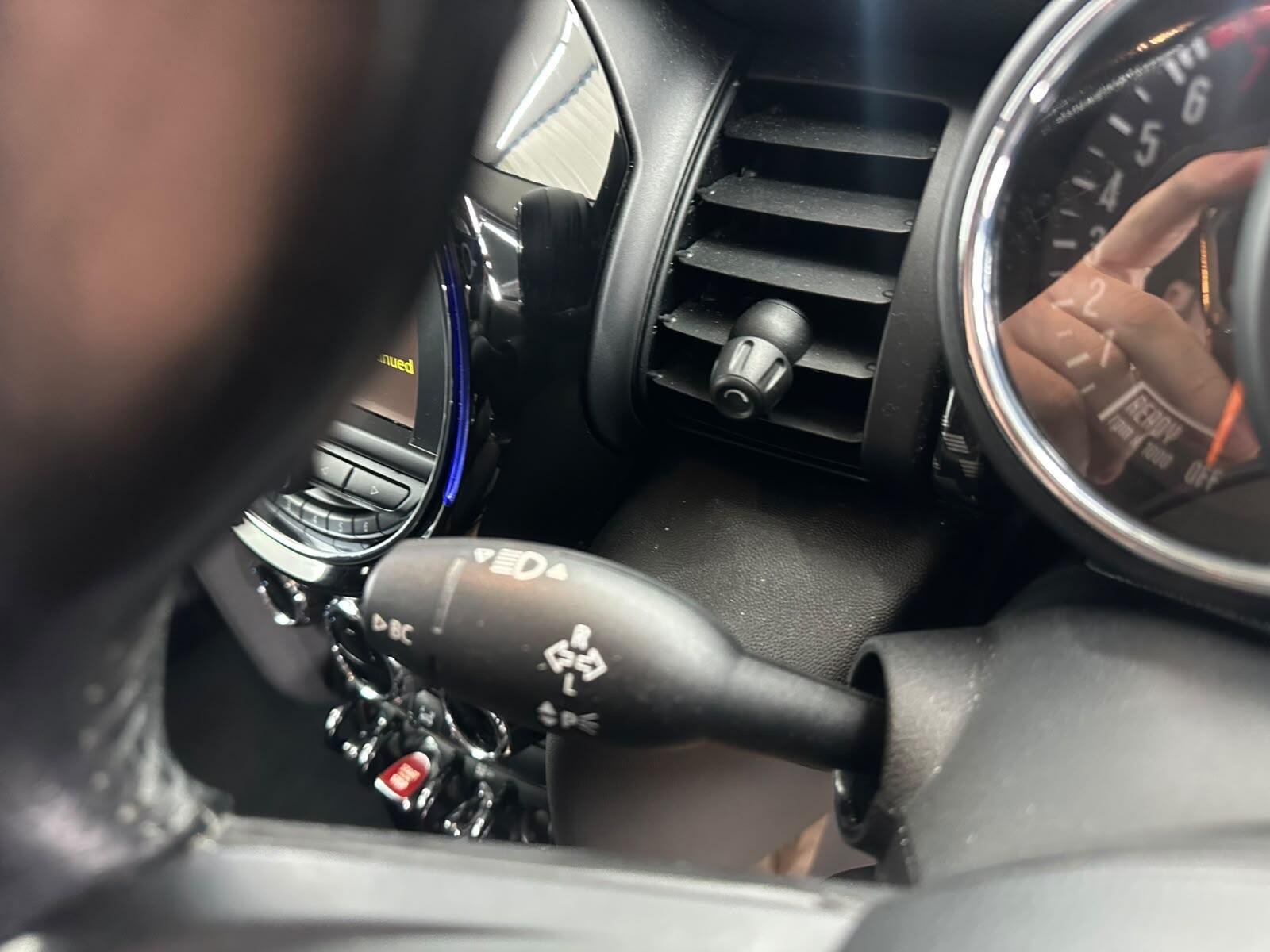 MINI Hatch view 49