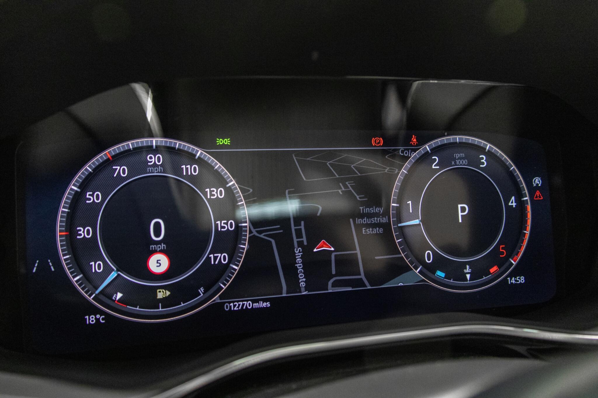Jaguar XF view 31