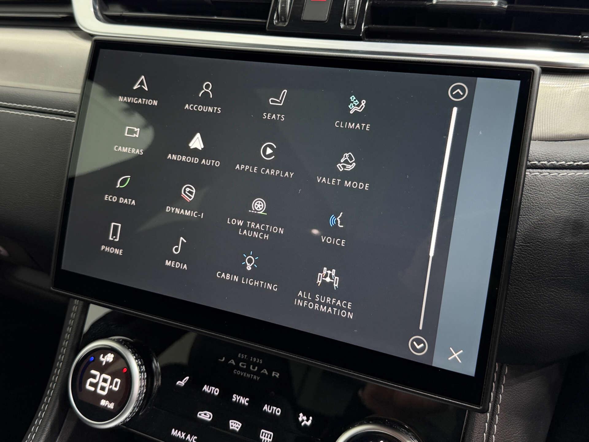 Jaguar F-Pace view 45