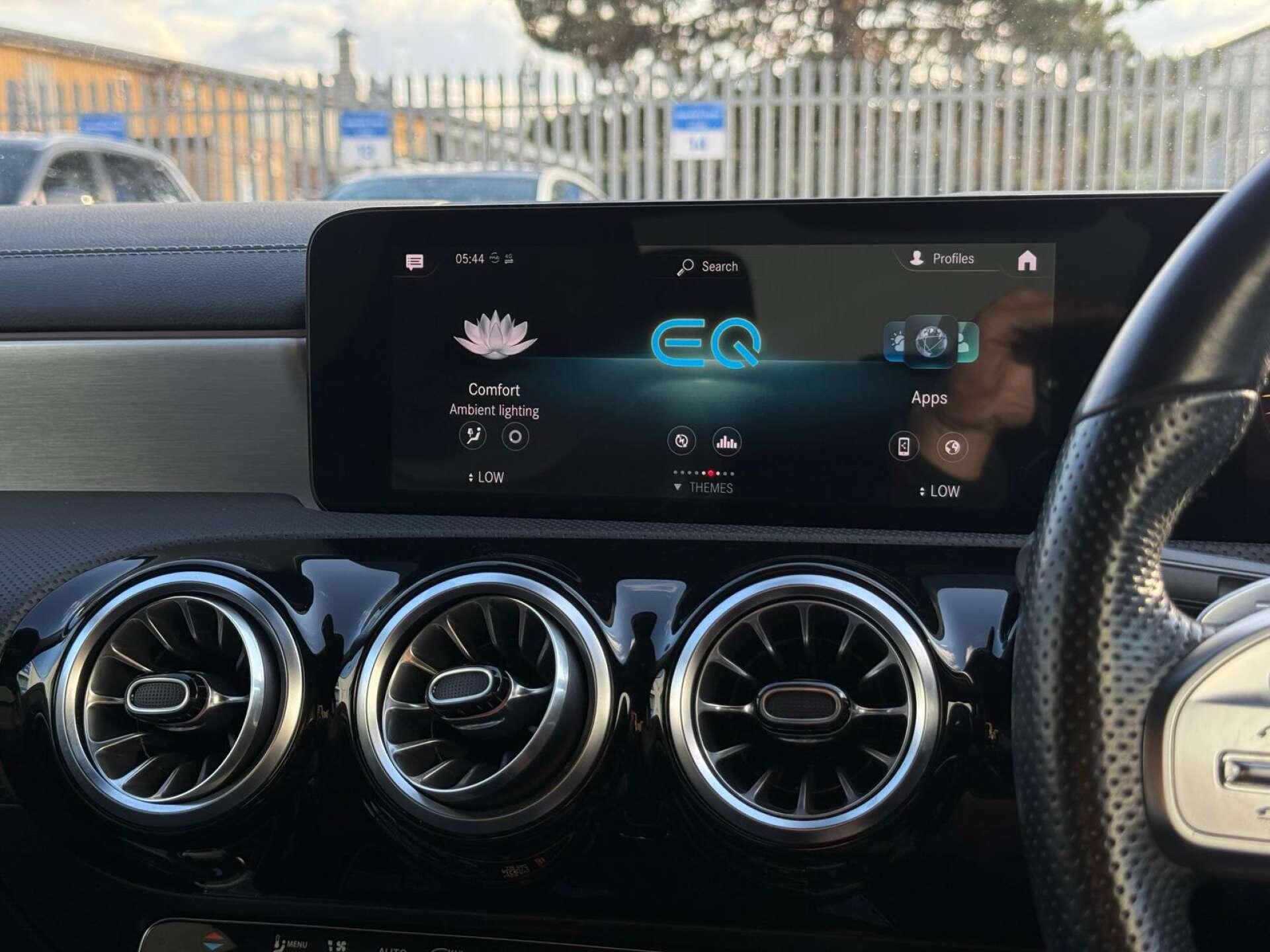 Mercedes-Benz Cla view 61