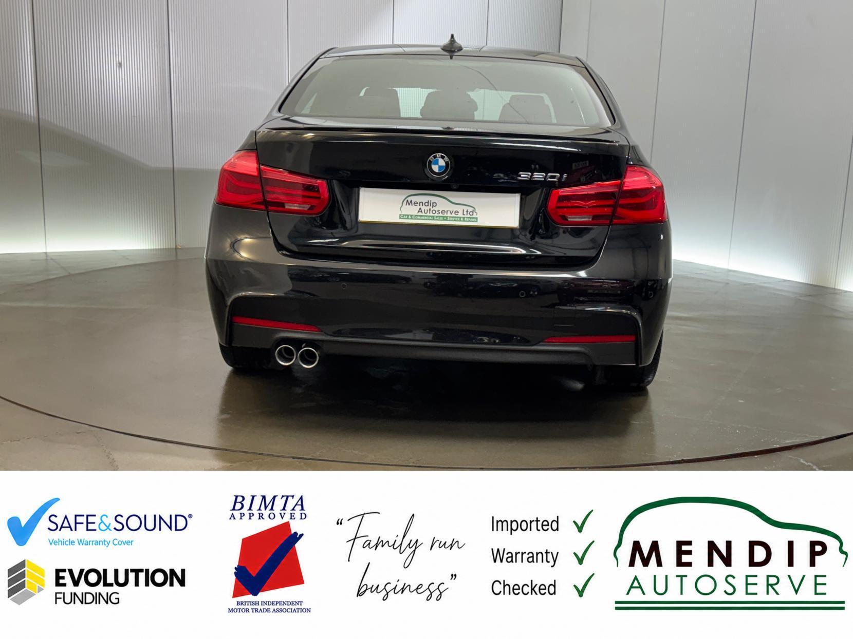 BMW 3 Series view 20