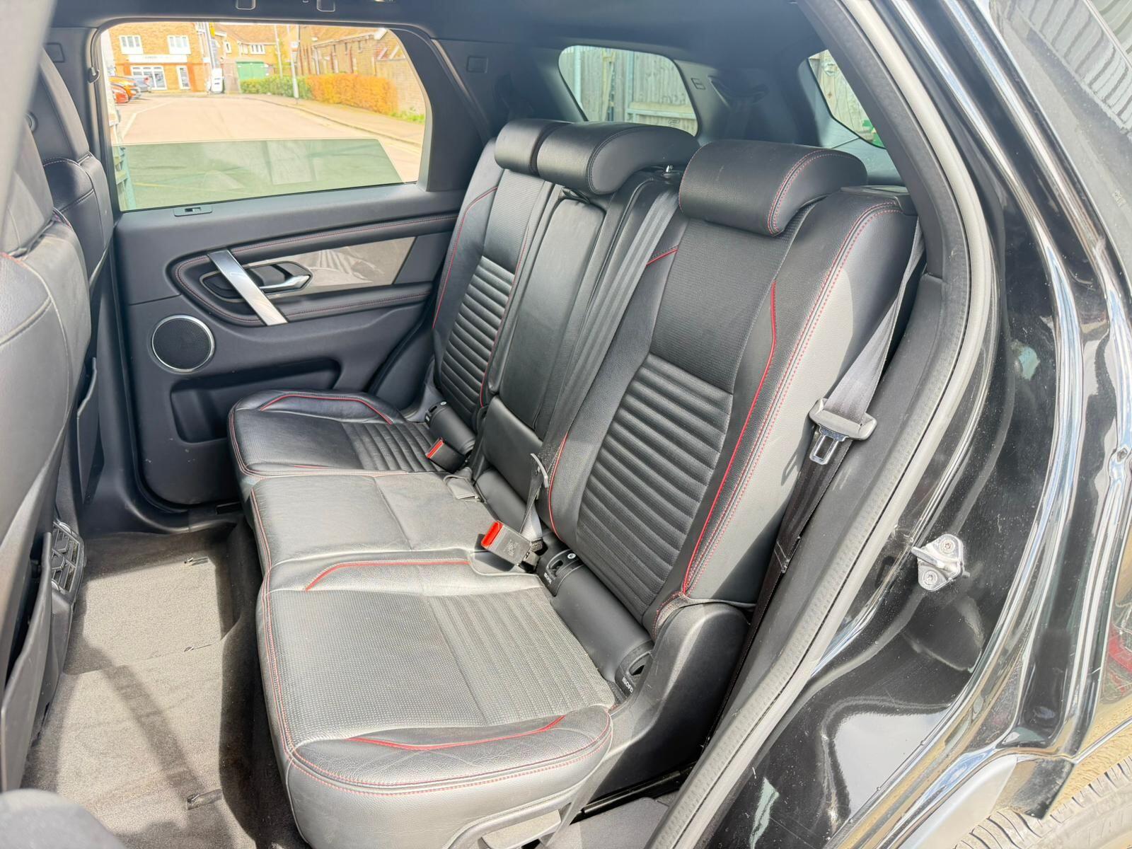 Land Rover Discovery Sport view 17