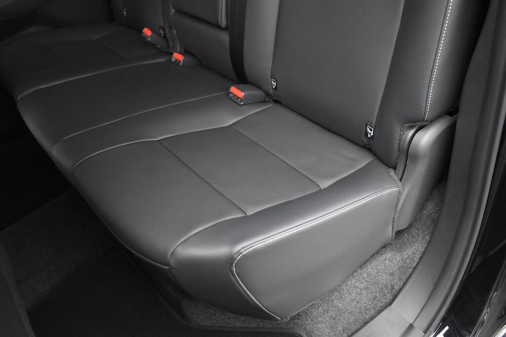Toyota Hilux view 44