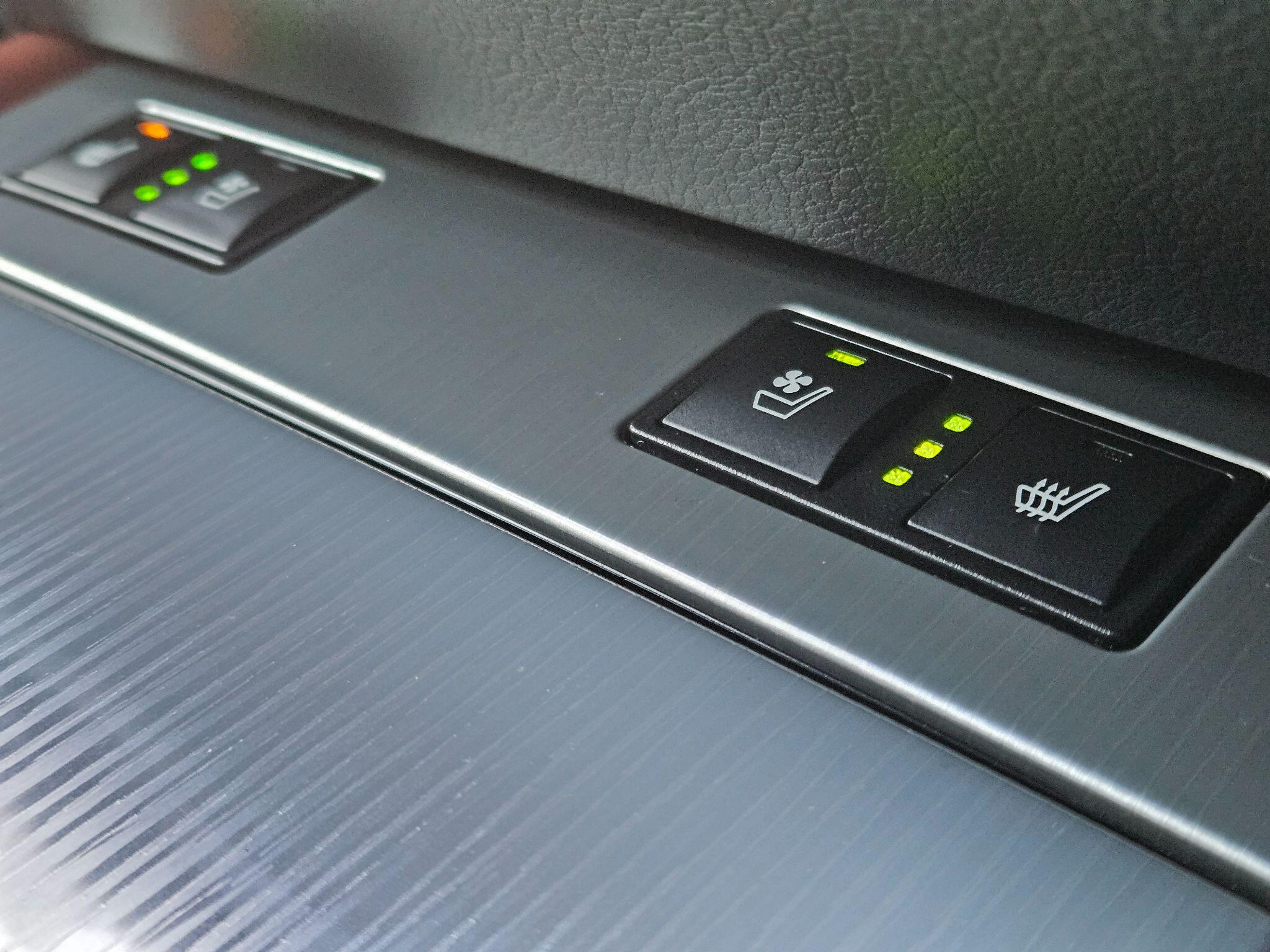 Lexus GS view 26