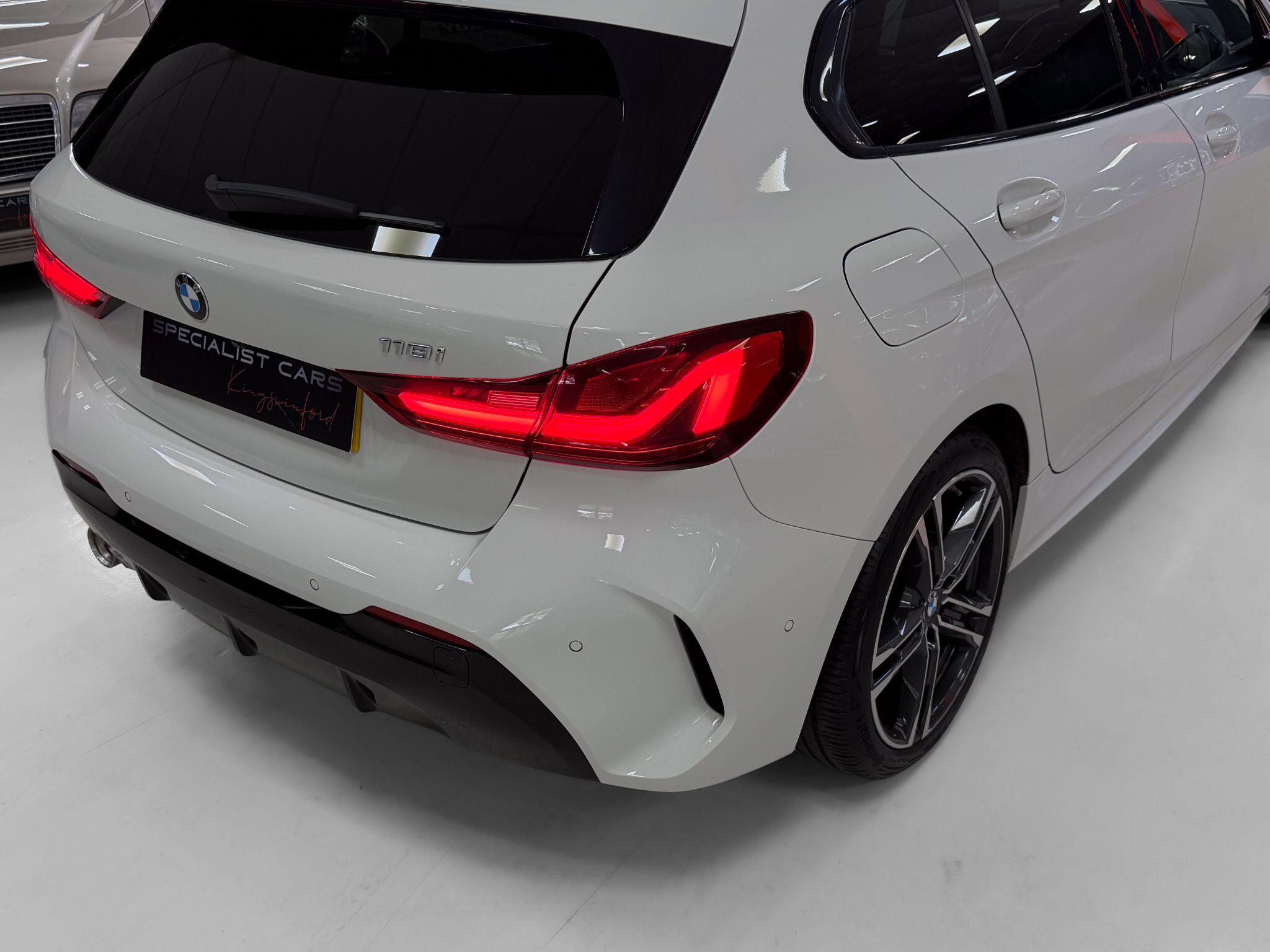 BMW 1 Series view 35